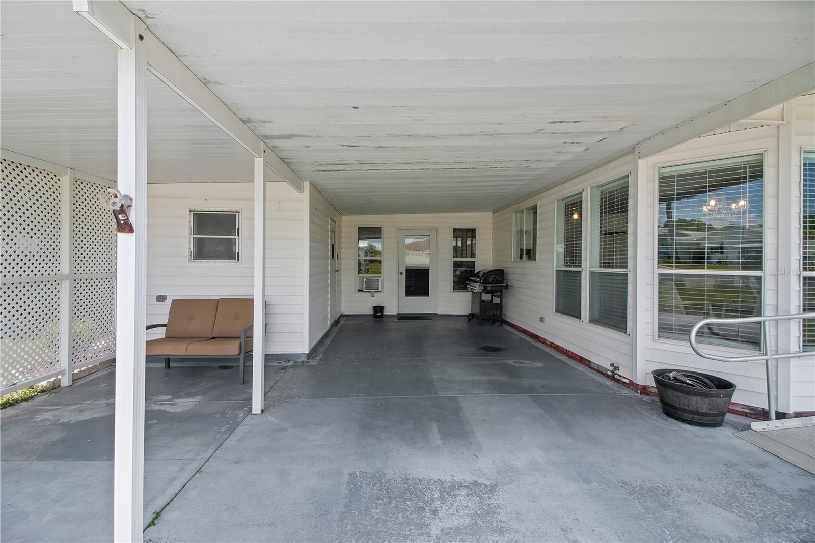 LADY LAKE ORANGE BLOSSOM GARDENS UNIT 14 - Residential