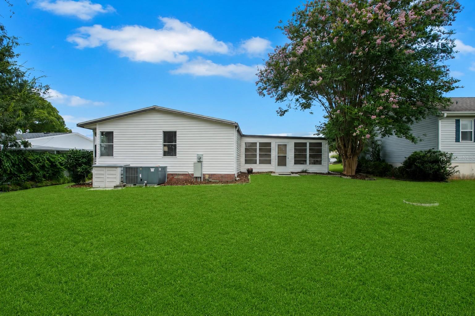 LADY LAKE ORANGE BLOSSOM GARDENS UNIT 14 - Residential