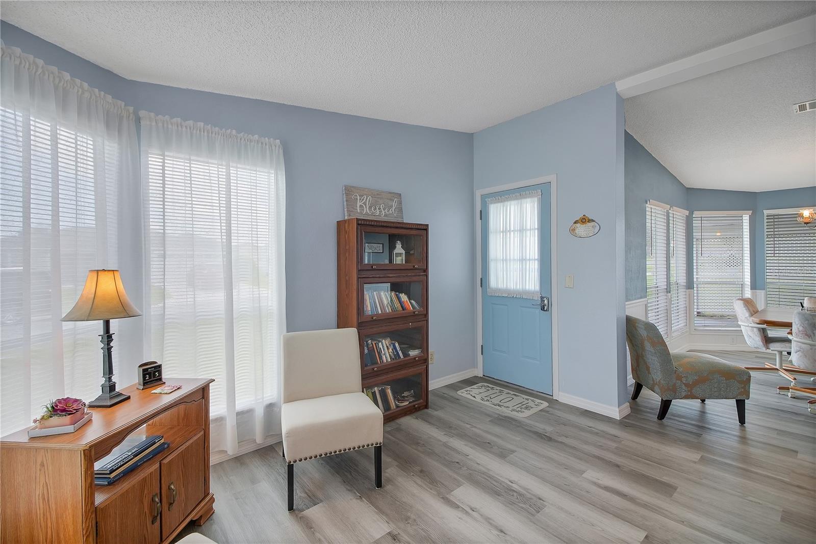 LADY LAKE ORANGE BLOSSOM GARDENS UNIT 14 - Residential