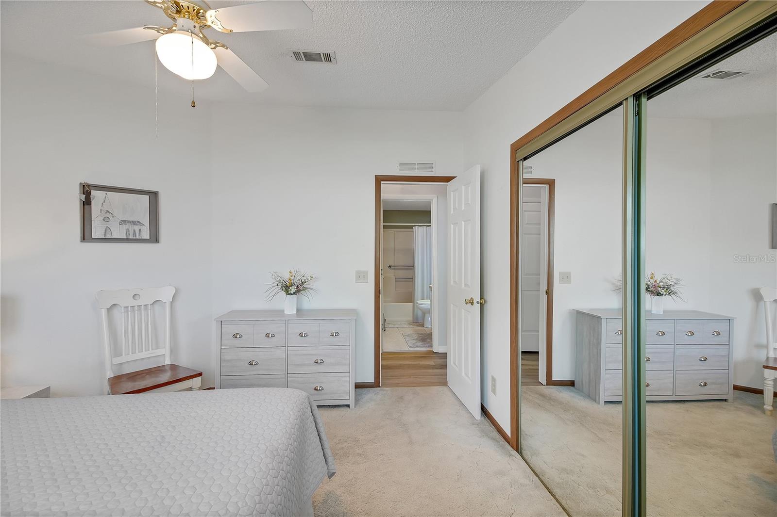 LADY LAKE ORANGE BLOSSOM GARDENS UNIT 14 - Residential