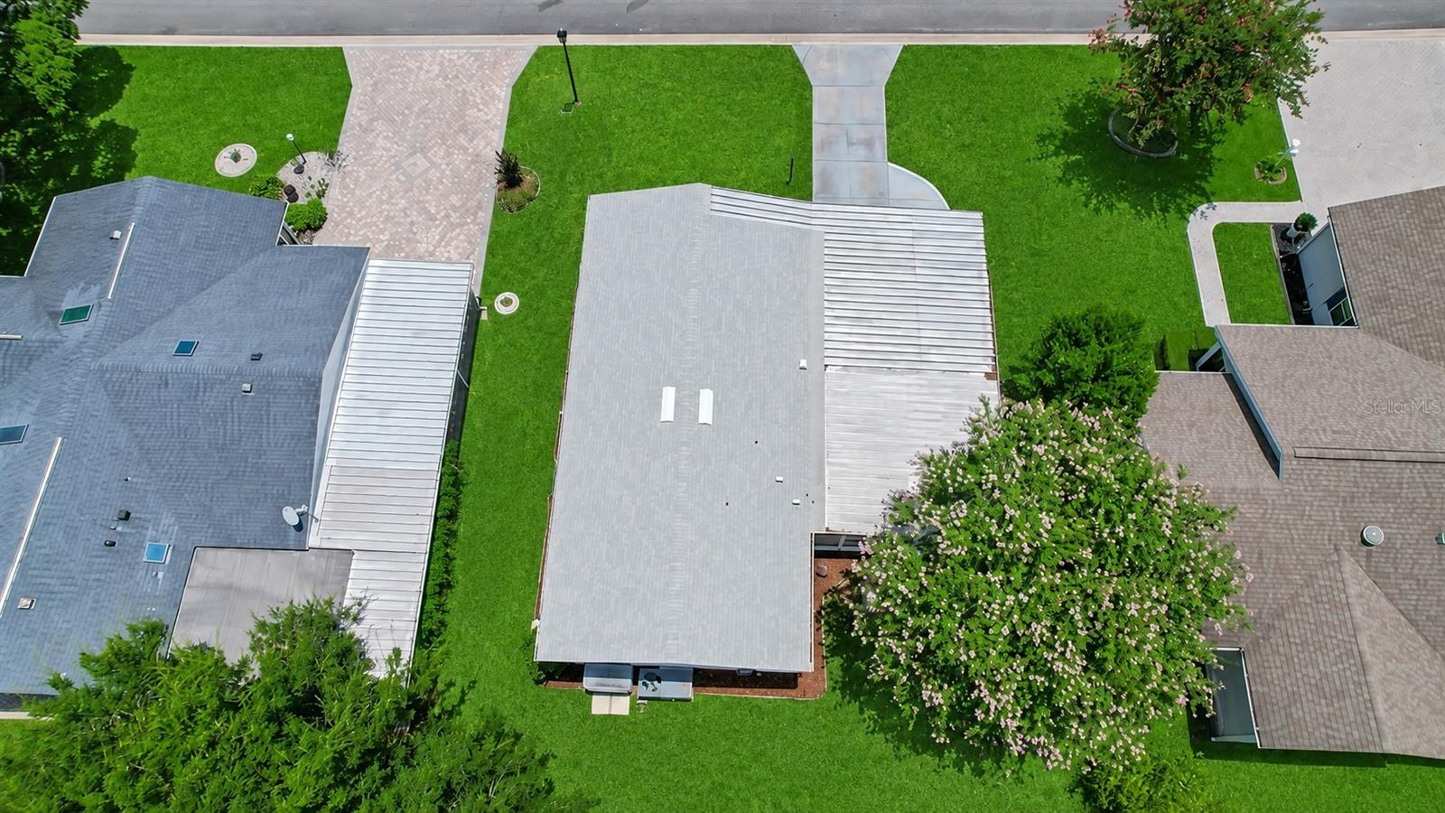 LADY LAKE ORANGE BLOSSOM GARDENS UNIT 14 - Residential