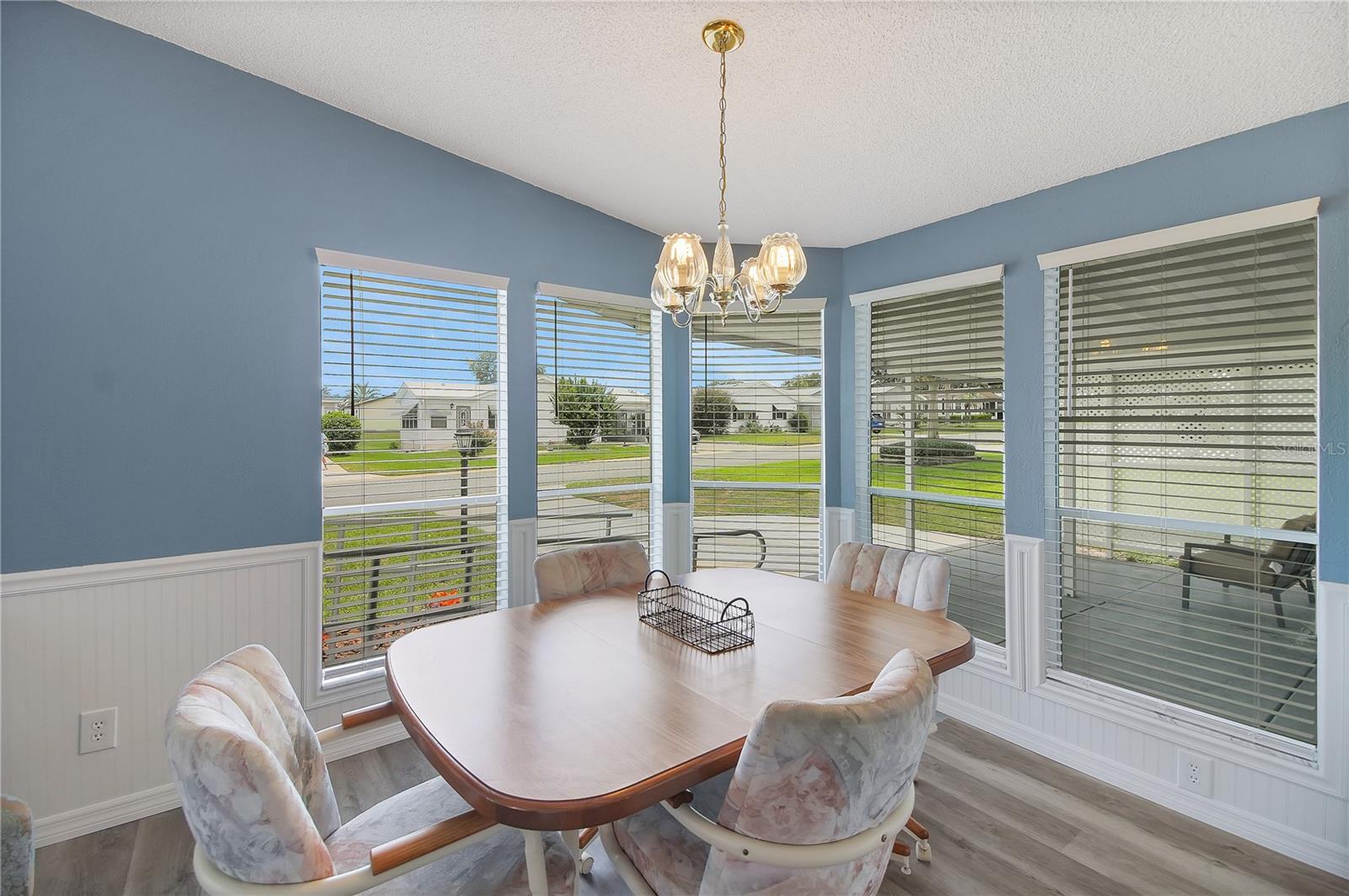 LADY LAKE ORANGE BLOSSOM GARDENS UNIT 14 - Residential