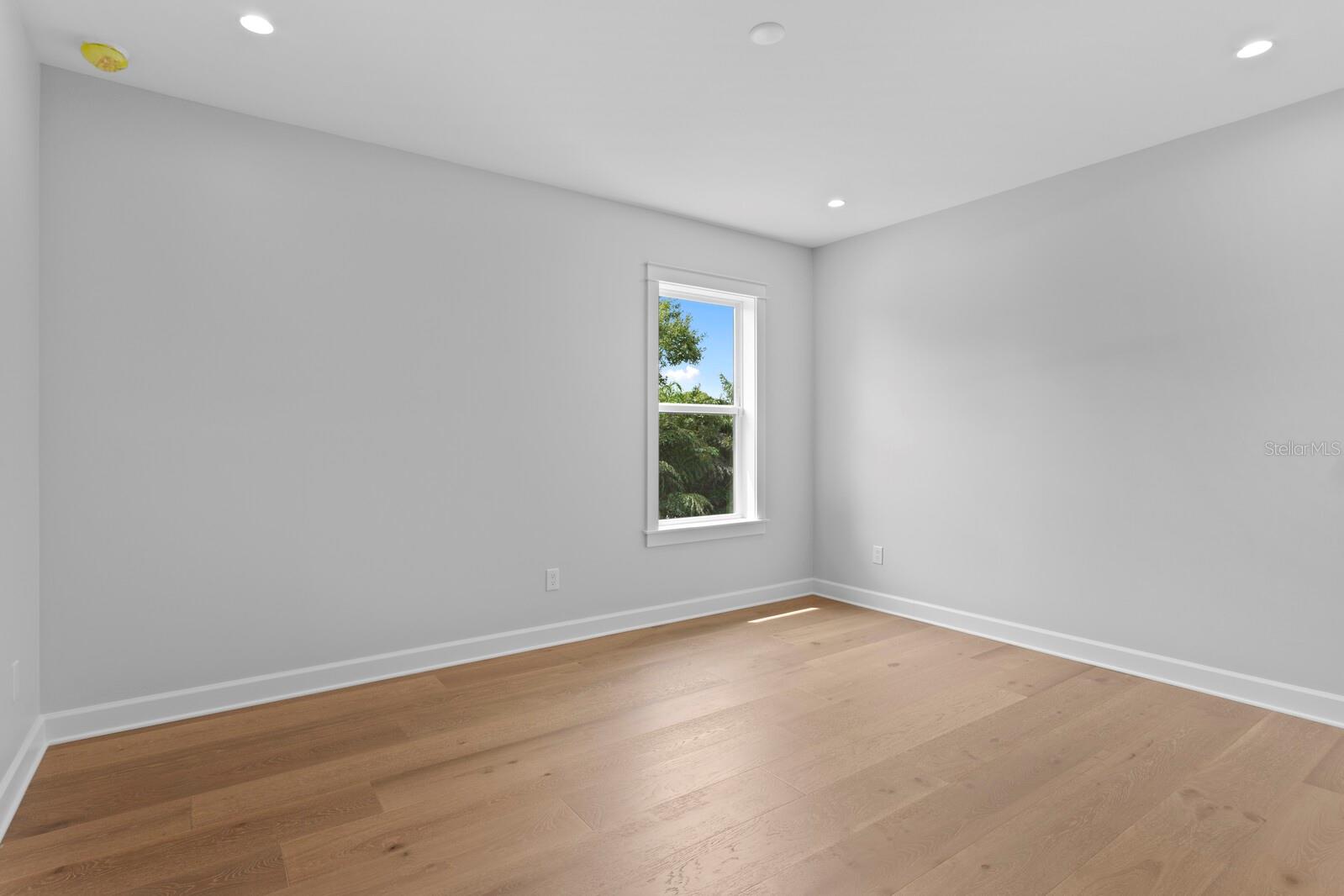 MARYLAND MANOR 2ND UNIT - Residential