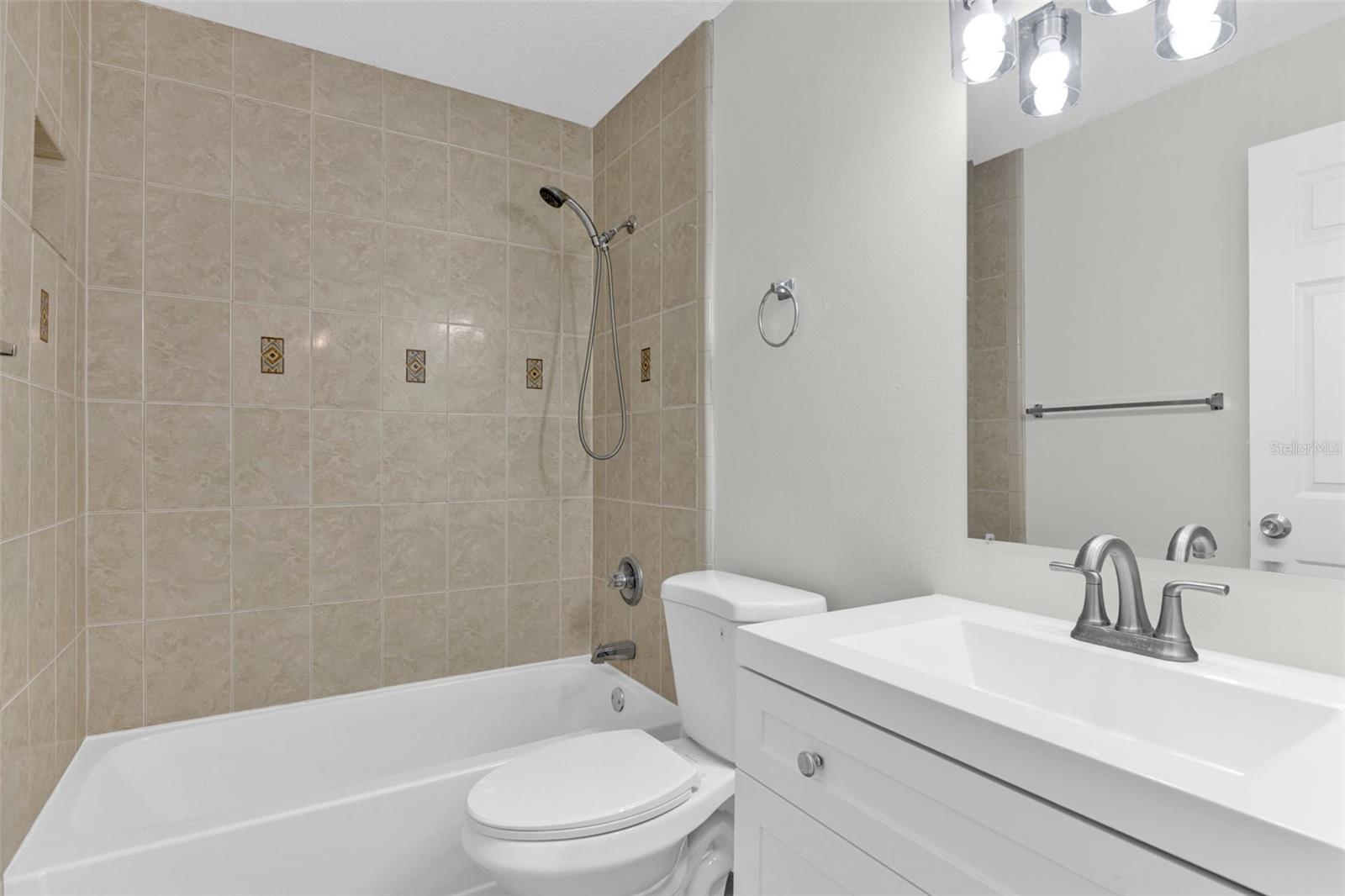 CARROLLWOOD MEADOWS UNIT VI SE - Residential