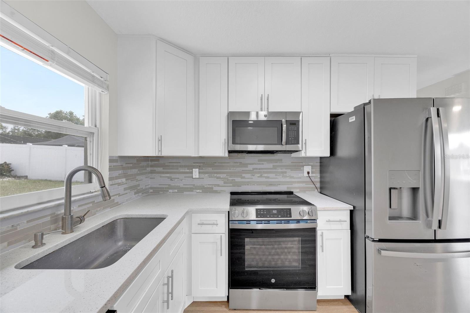 CARROLLWOOD MEADOWS UNIT VI SE - Residential