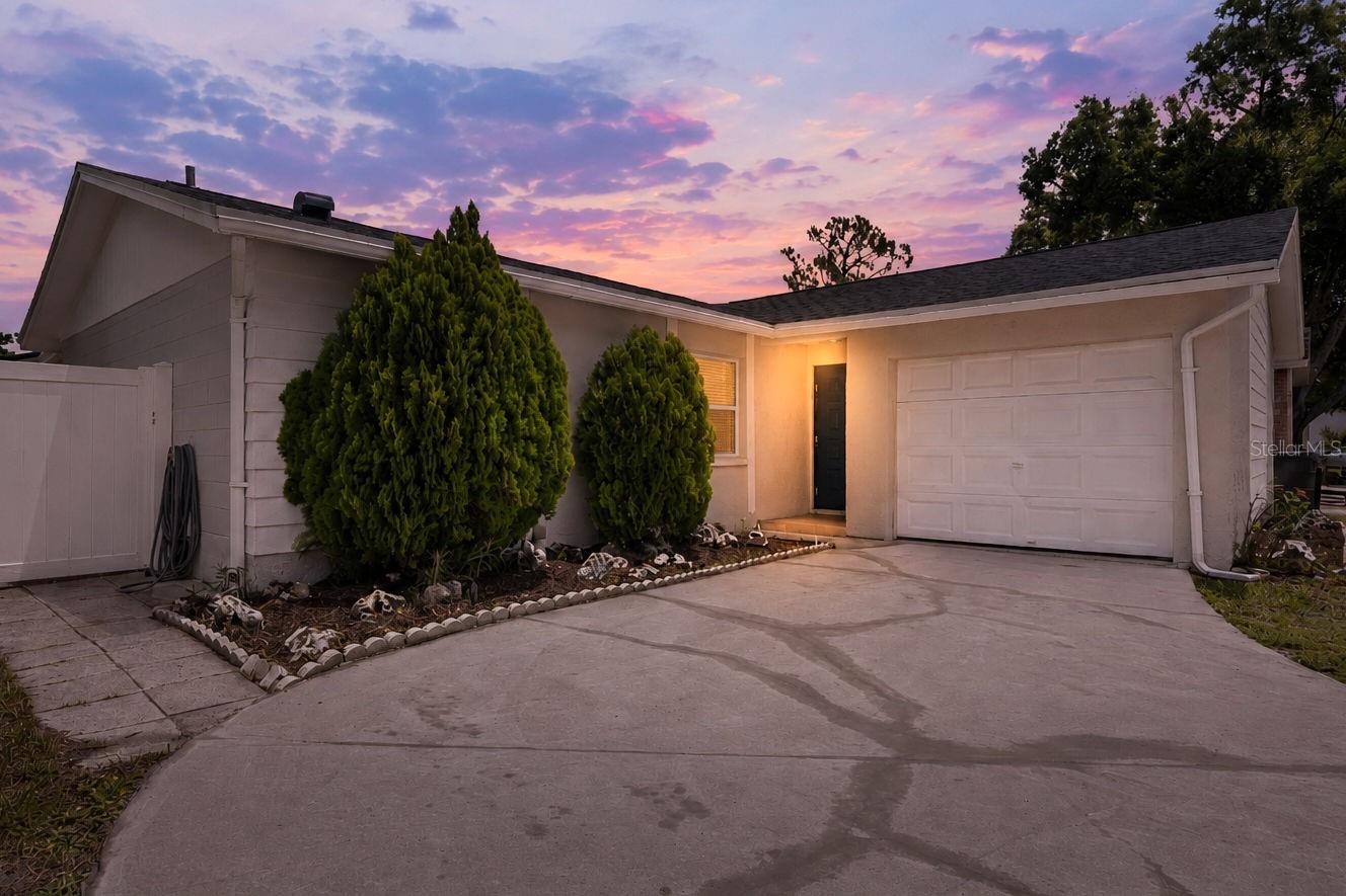 CARROLLWOOD MEADOWS UNIT VI SE - Residential