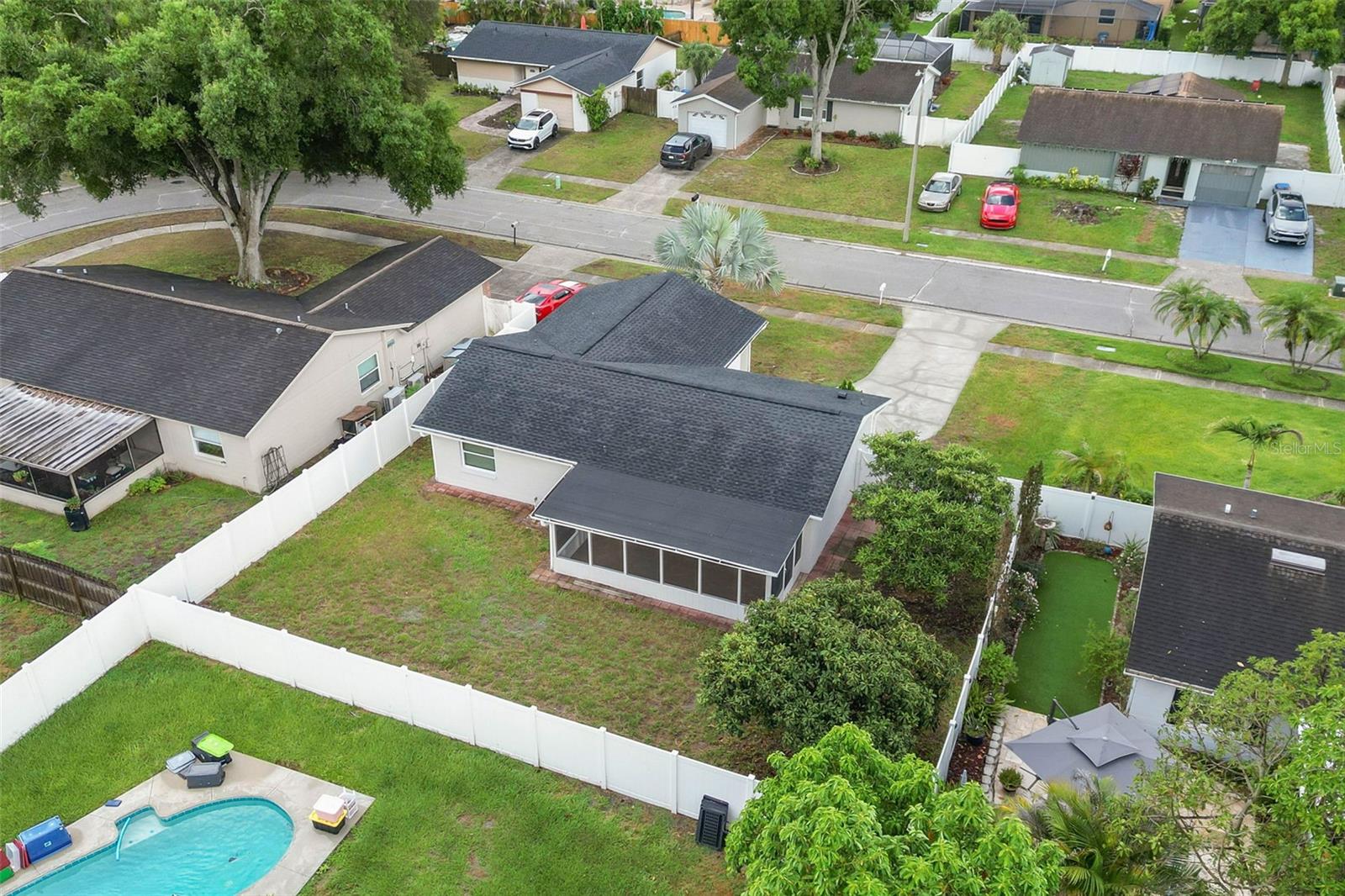 CARROLLWOOD MEADOWS UNIT VI SE - Residential