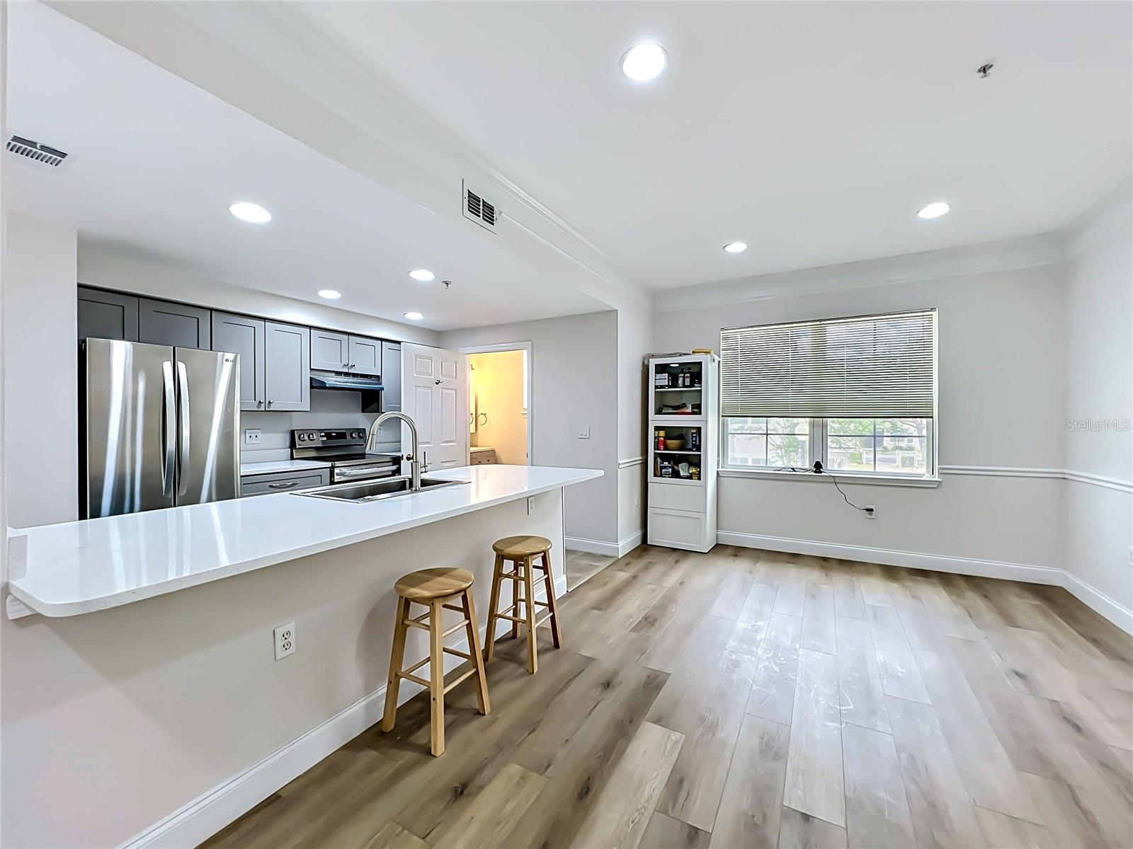 HAMPTONS/METROWEST - Residential