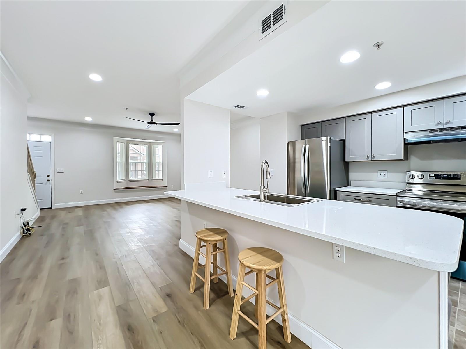 HAMPTONS/METROWEST - Residential