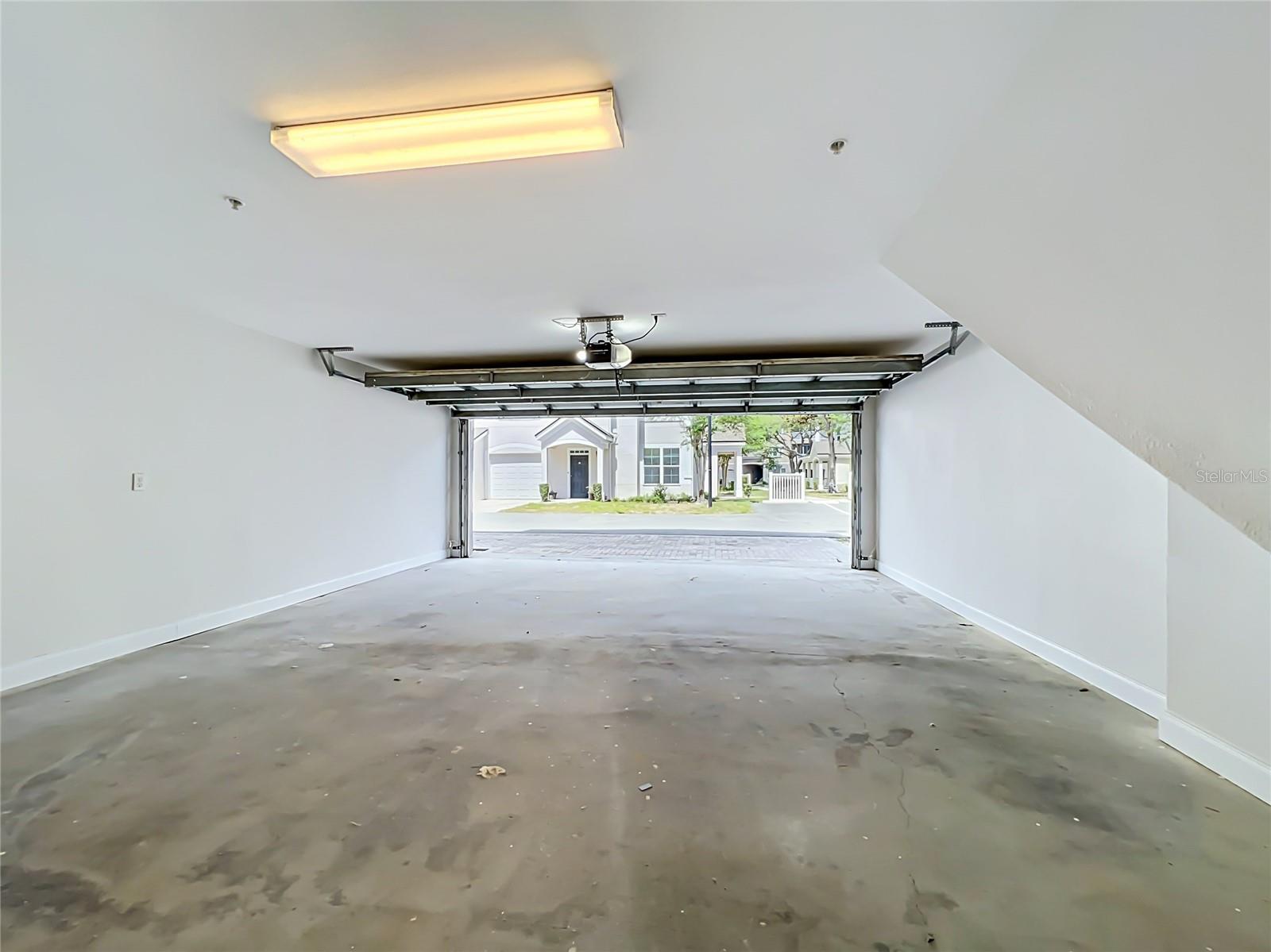 HAMPTONS/METROWEST - Residential