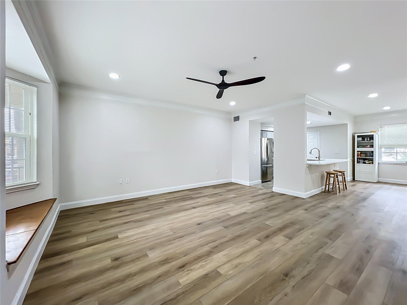 HAMPTONS/METROWEST - Residential