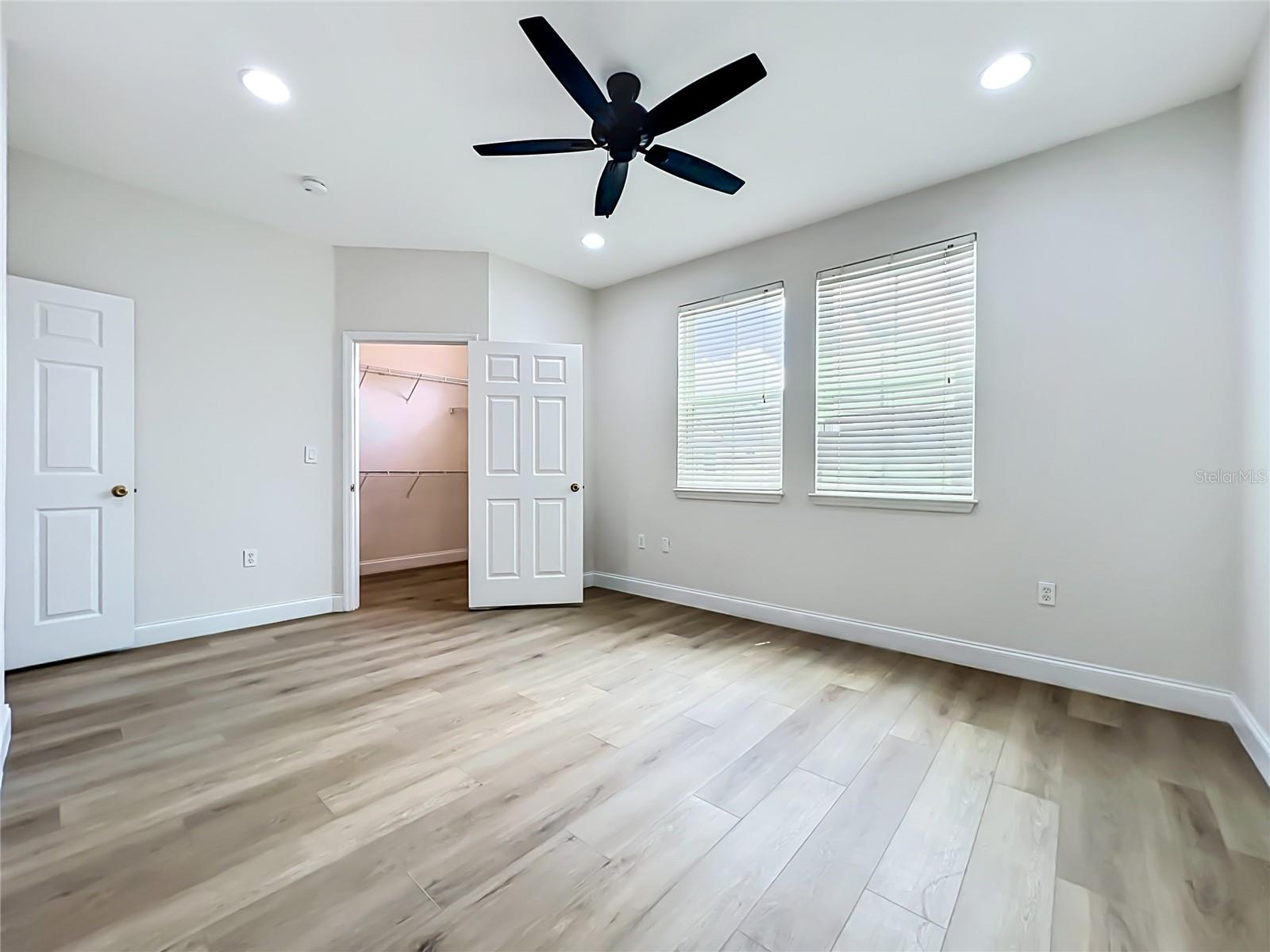 HAMPTONS/METROWEST - Residential