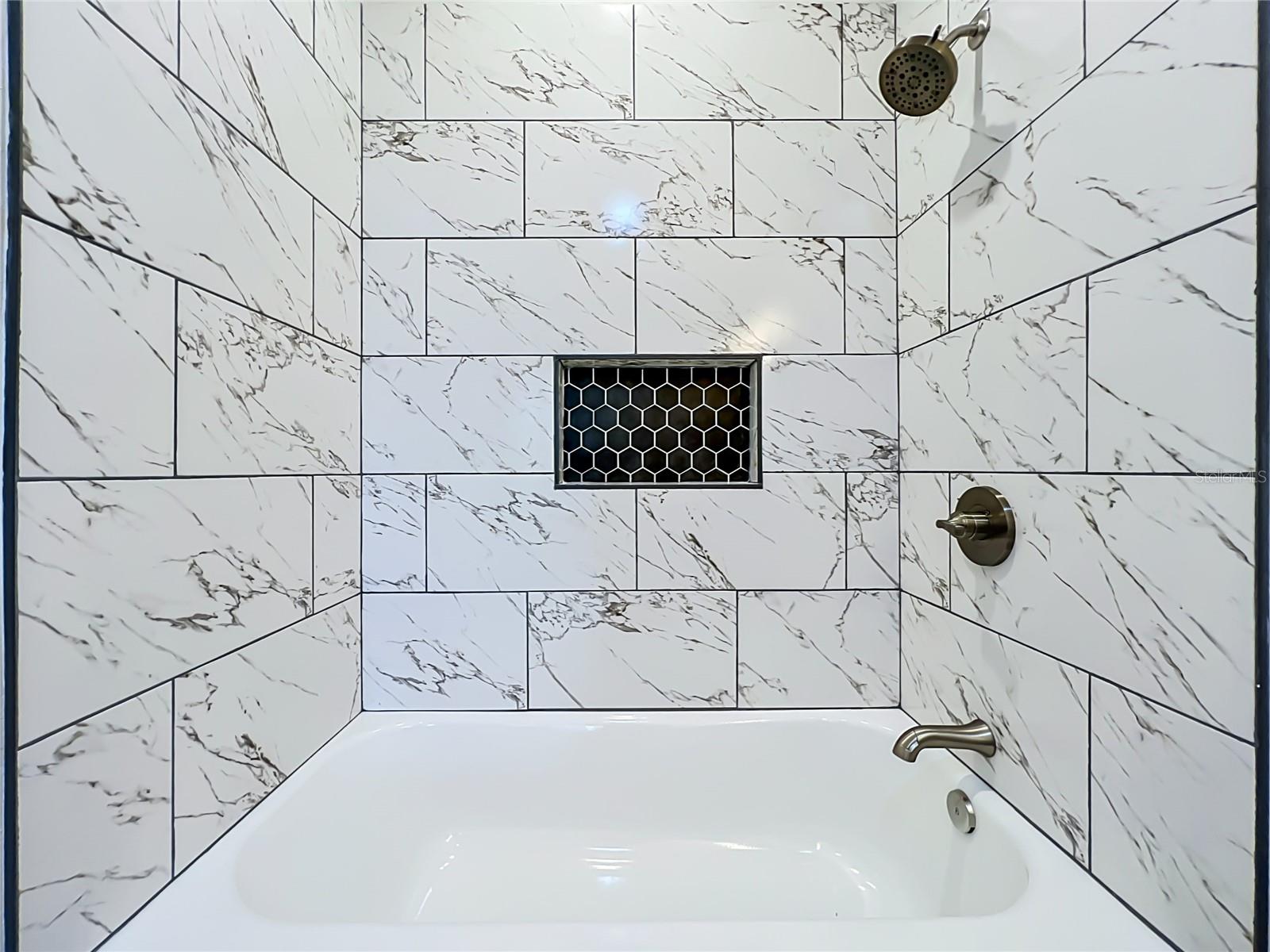 HAMPTONS/METROWEST - Residential