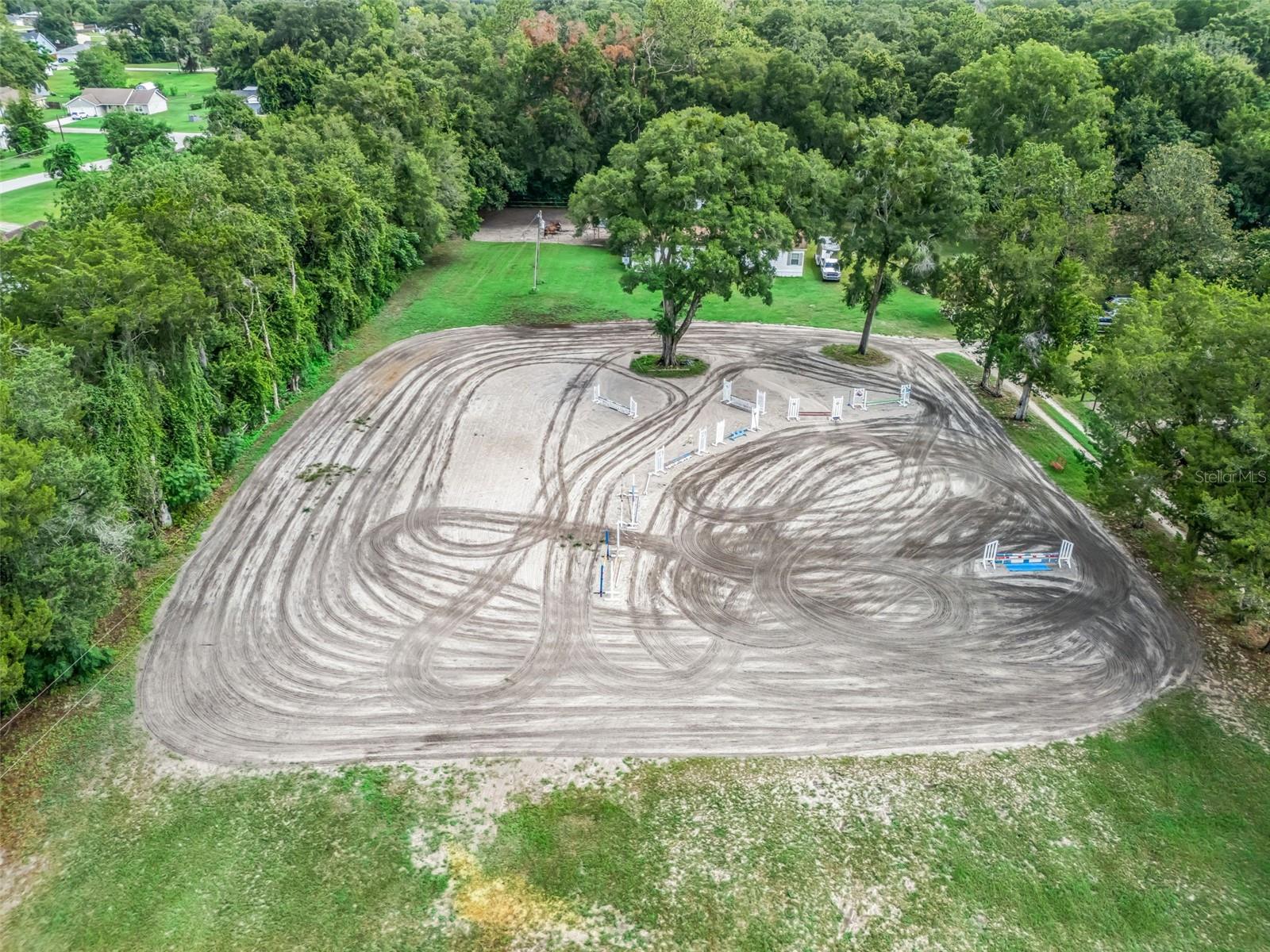GOLDEN MEADOW FARMS - Residential
