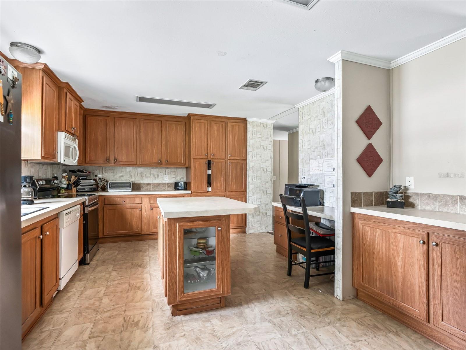 GOLDEN MEADOW FARMS - Residential