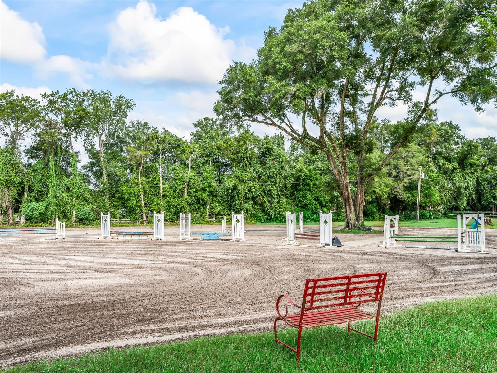 GOLDEN MEADOW FARMS - Residential