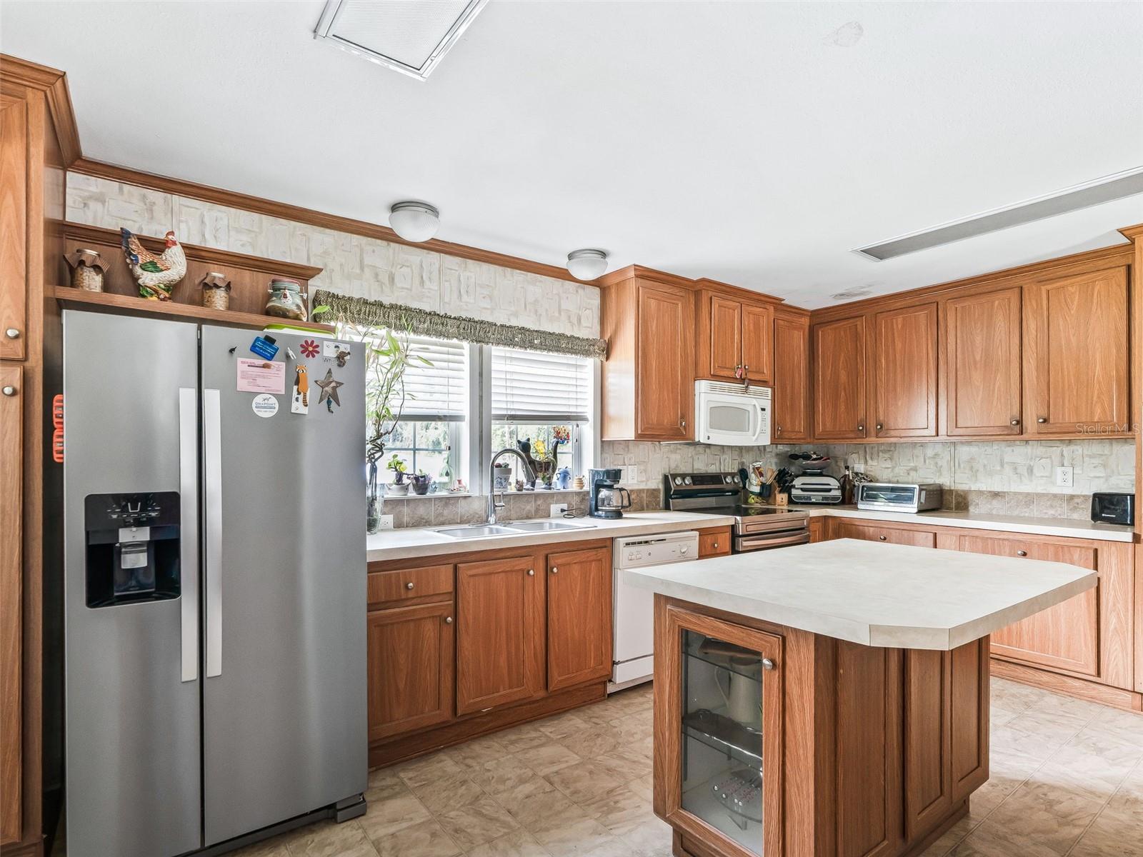 GOLDEN MEADOW FARMS - Residential