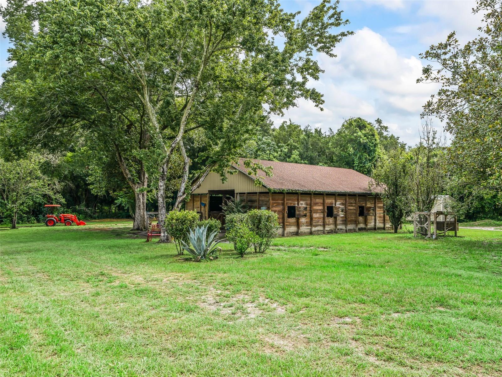 GOLDEN MEADOW FARMS - Residential