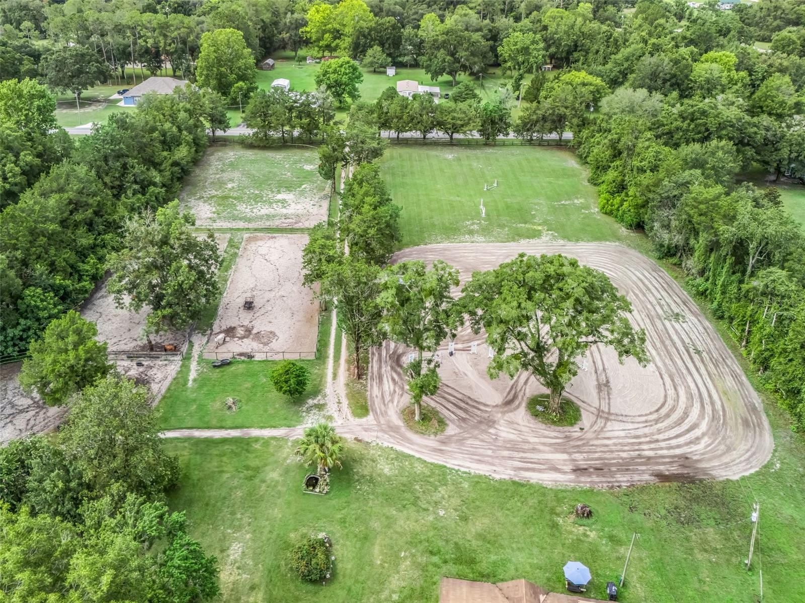 GOLDEN MEADOW FARMS - Residential