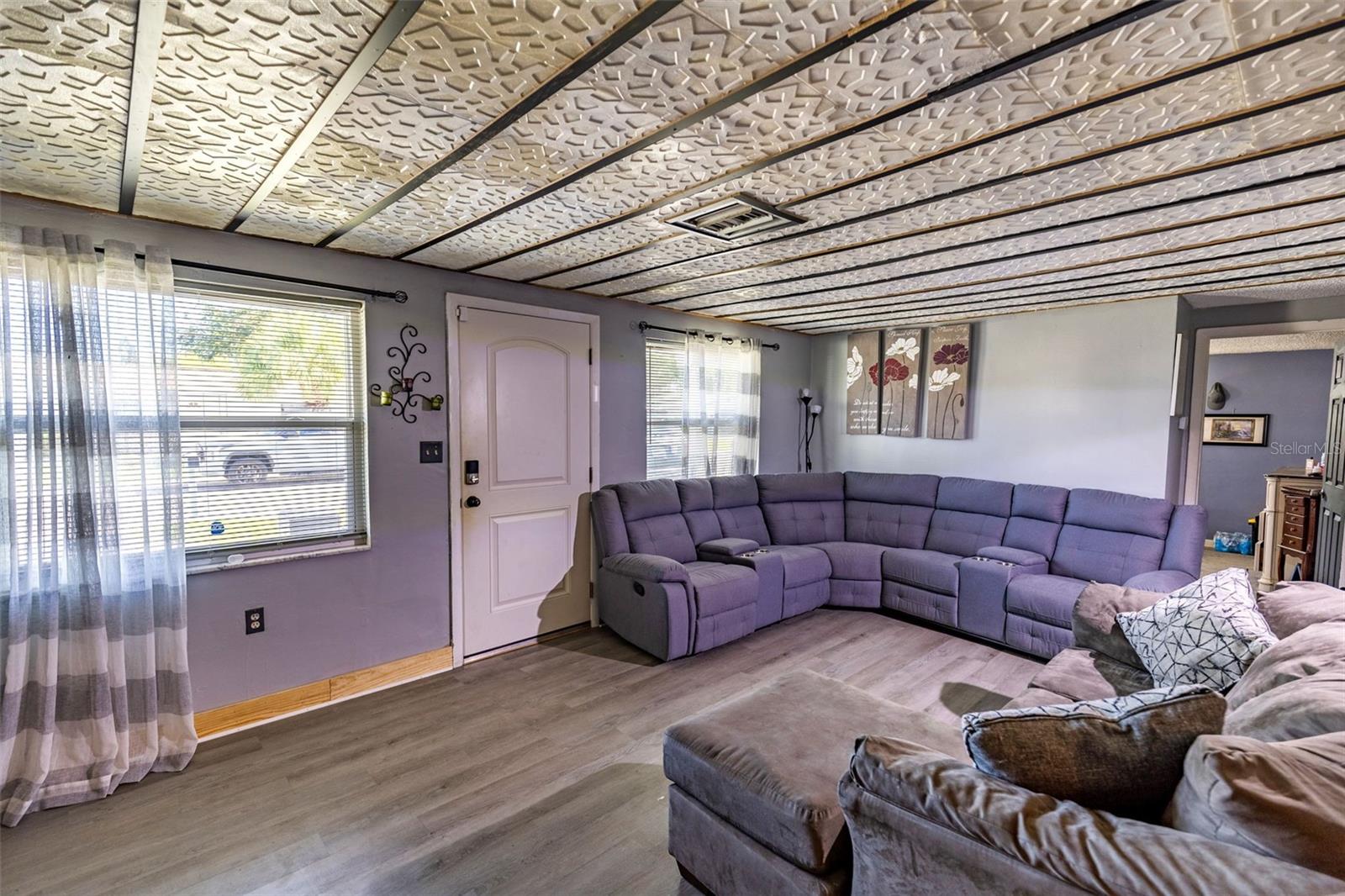 HOLIDAY LAKE ESTATES - Residential