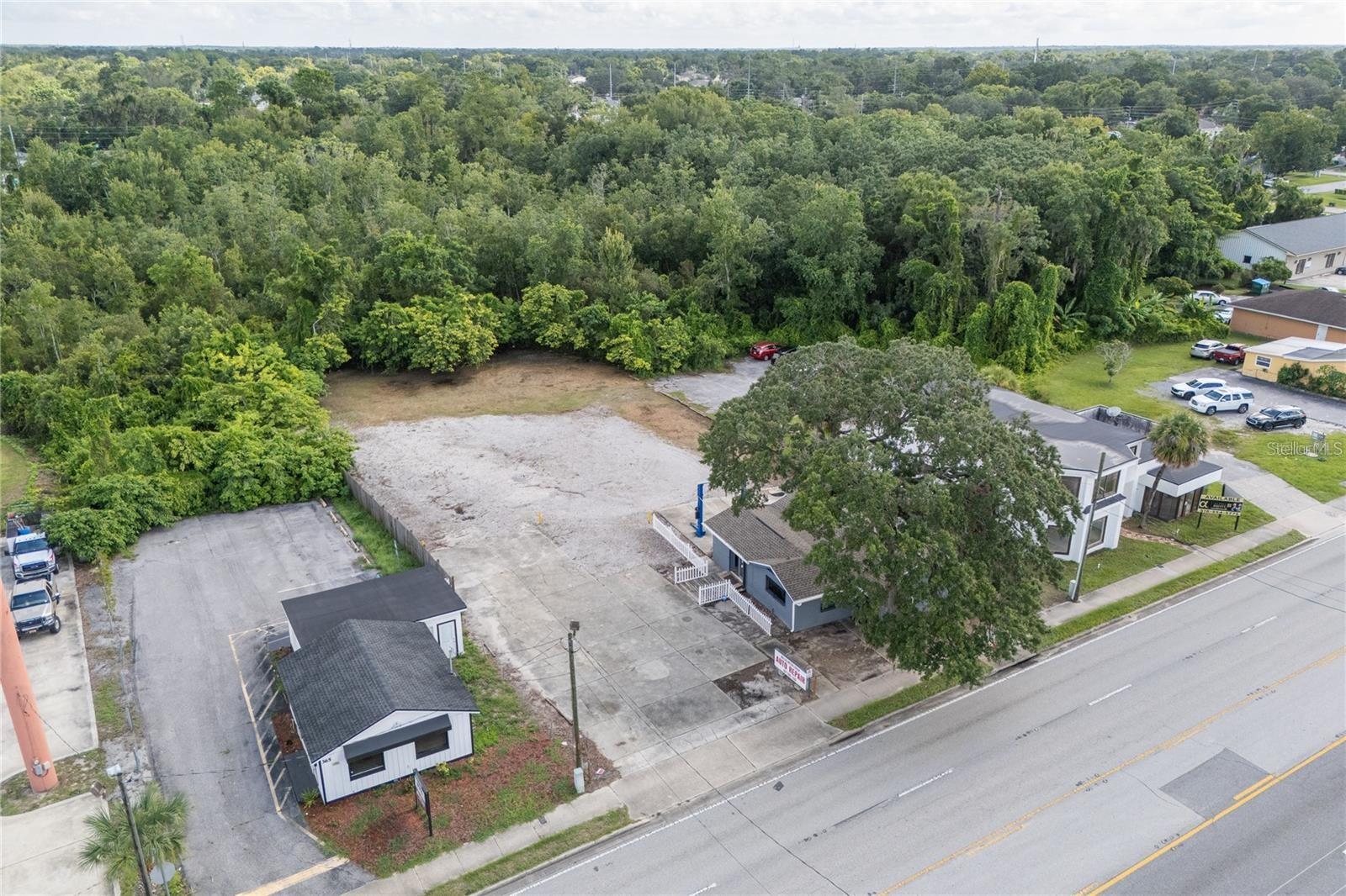 LONGWOOD - Commercial Sale