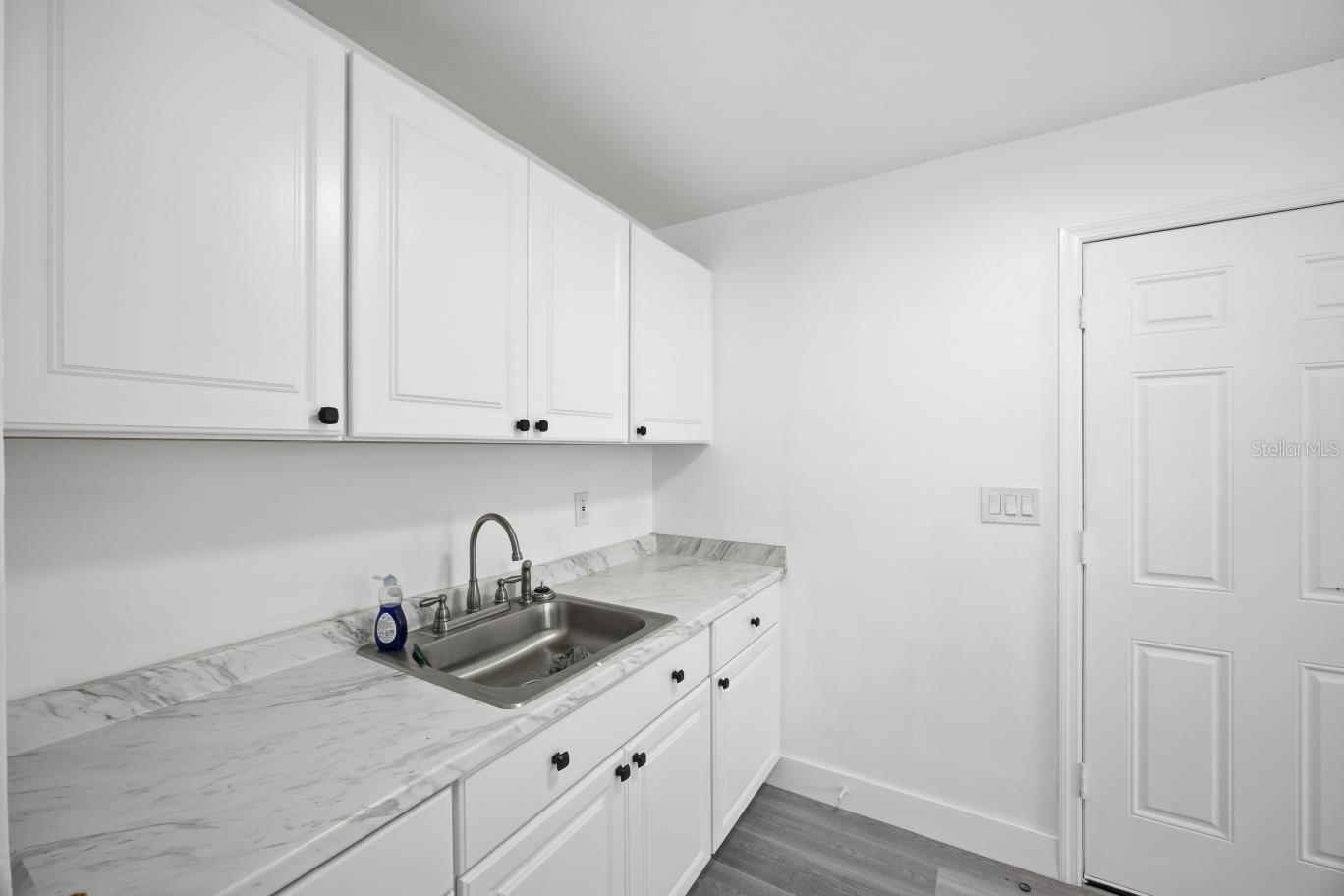 BAY ST PARK - Residential