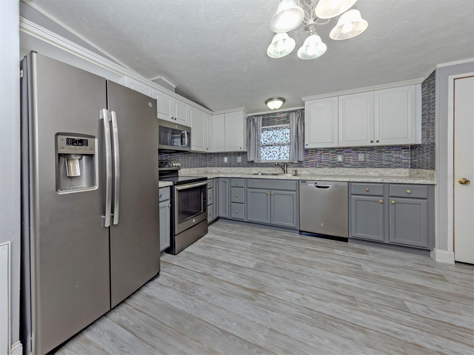 HARBOR ISLES IV - Residential