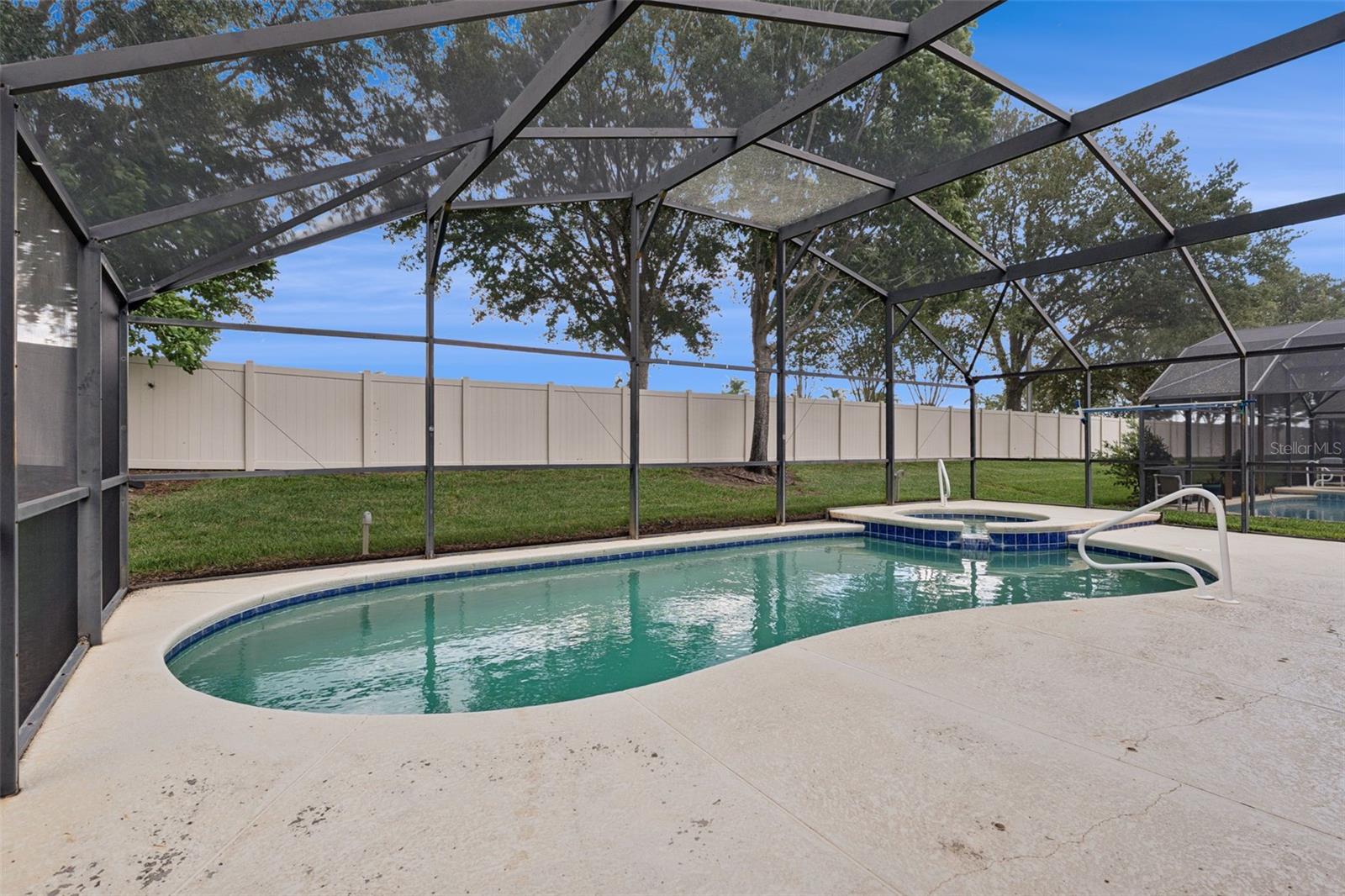 SOLANA - Residential Lease
