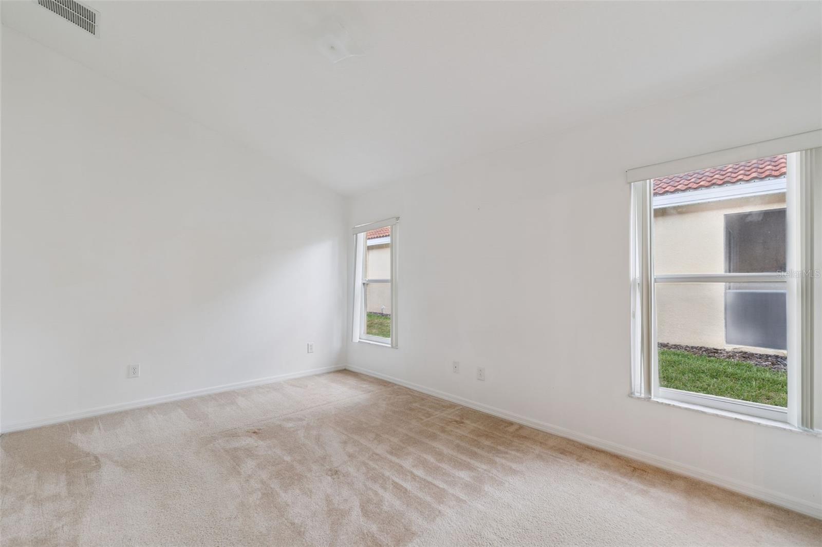 SOLANA - Residential Lease