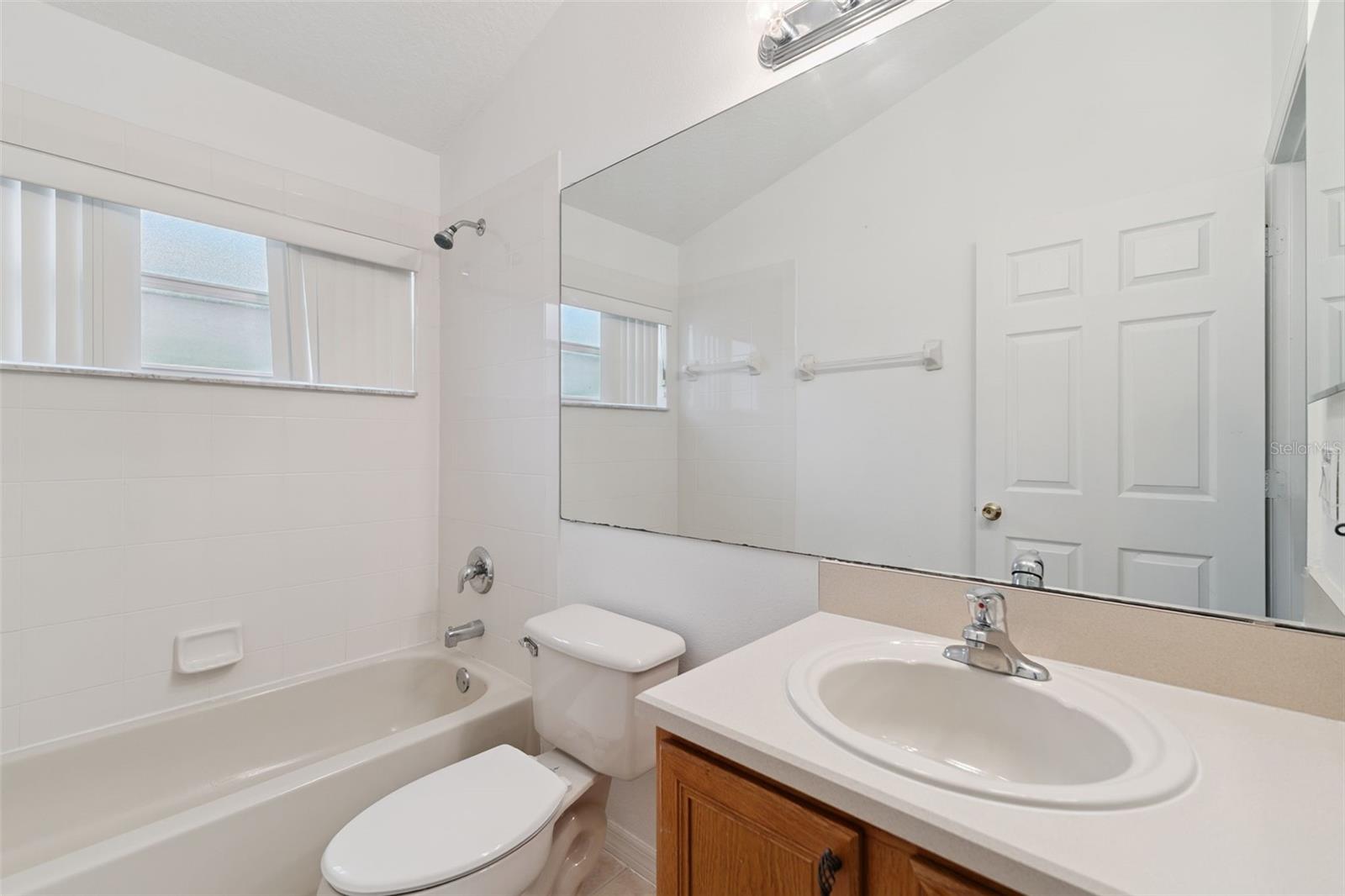 SOLANA - Residential Lease