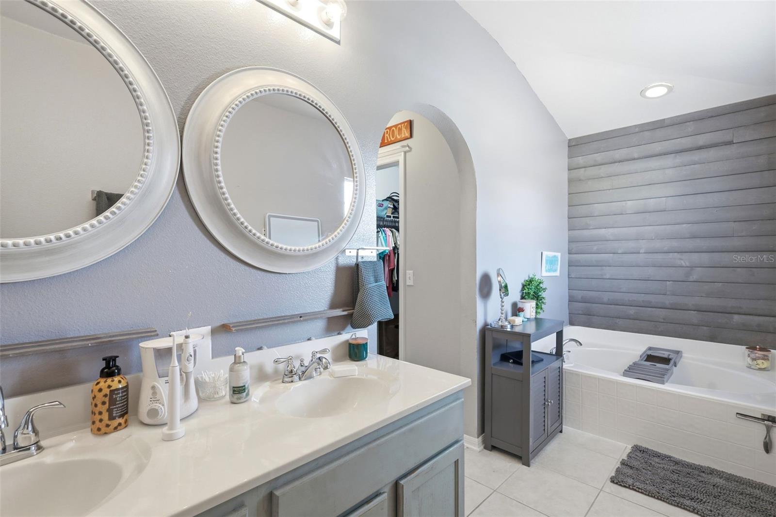 DELTONA LAKES UNIT 34 - Residential