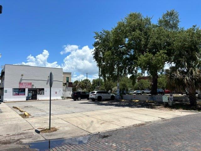 KINYONS H H ADD - Commercial Sale
