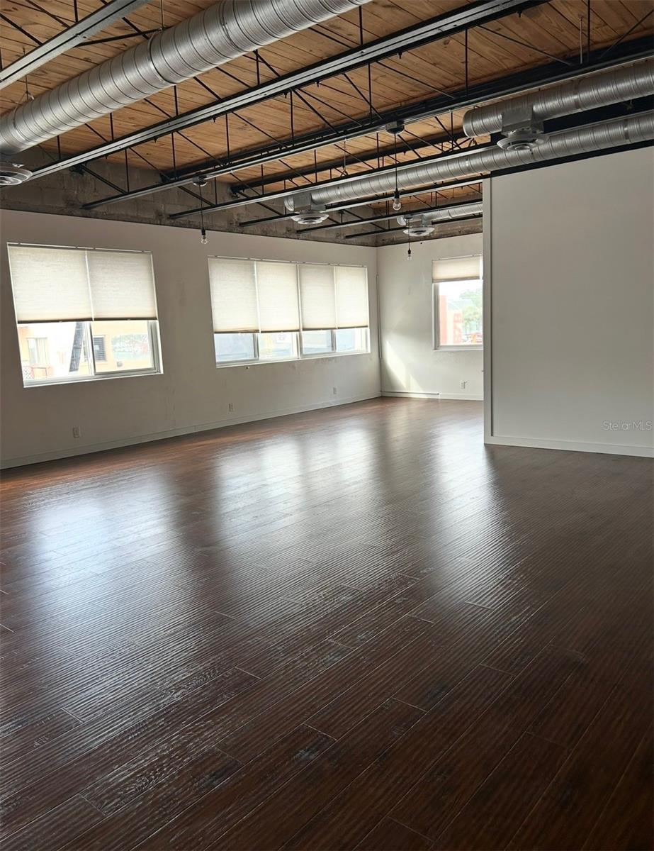 KINYONS H H ADD - Commercial Sale