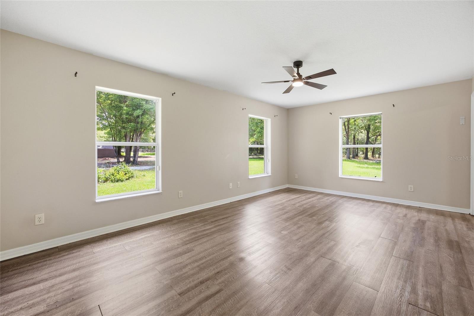 DEERFIELD ESTATES - Residential Lease