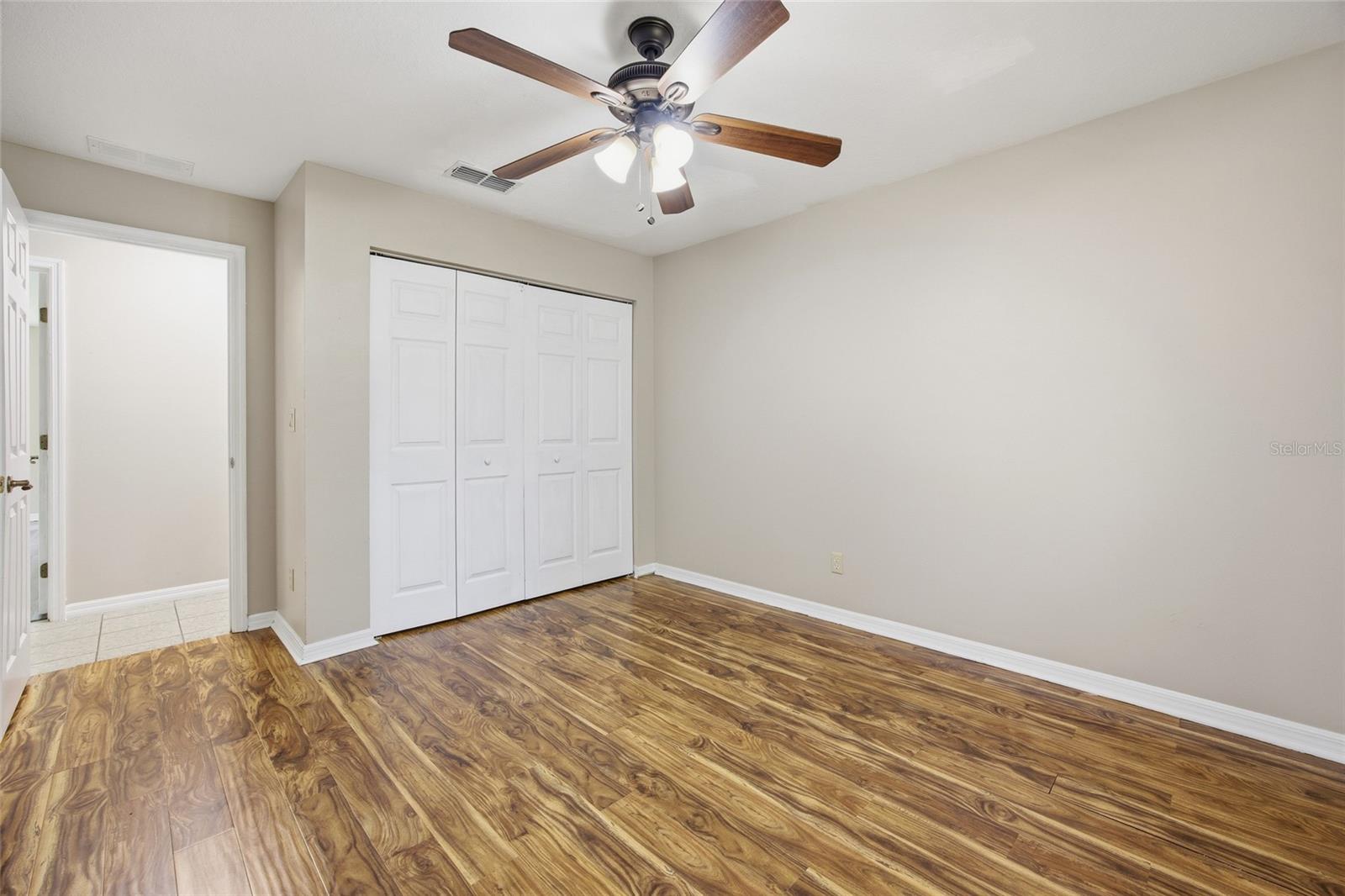 DEERFIELD ESTATES - Residential Lease