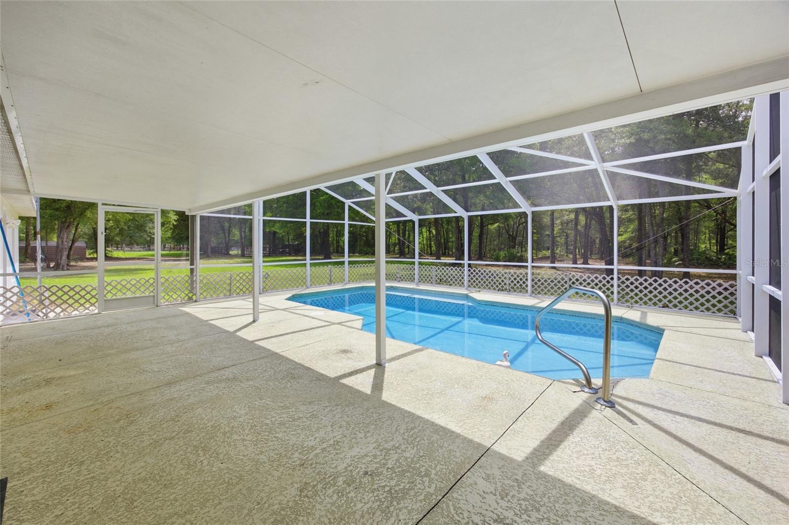 DEERFIELD ESTATES - Residential Lease