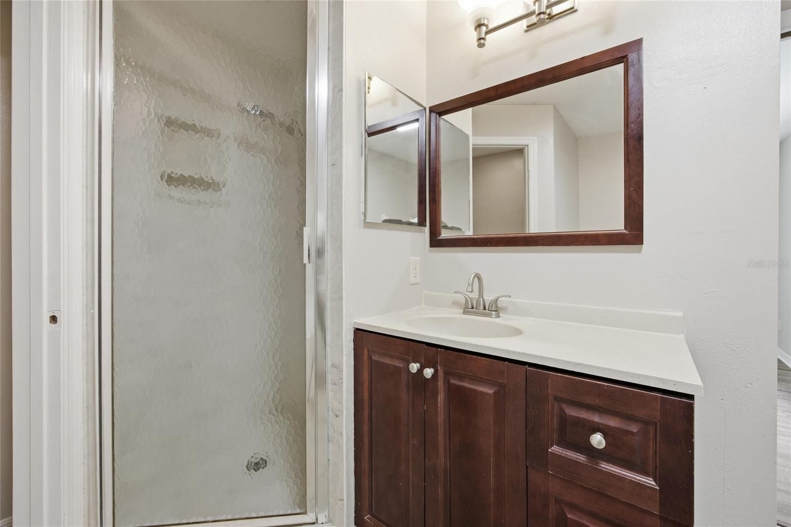 DEERFIELD ESTATES - Residential Lease