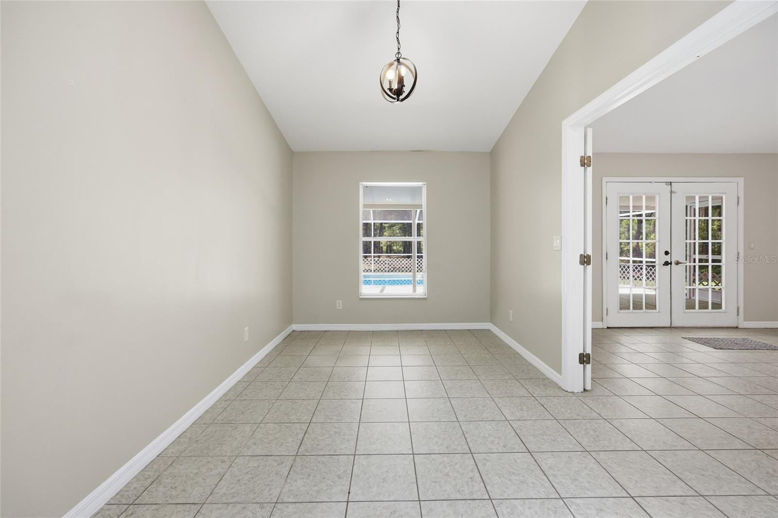 DEERFIELD ESTATES - Residential Lease