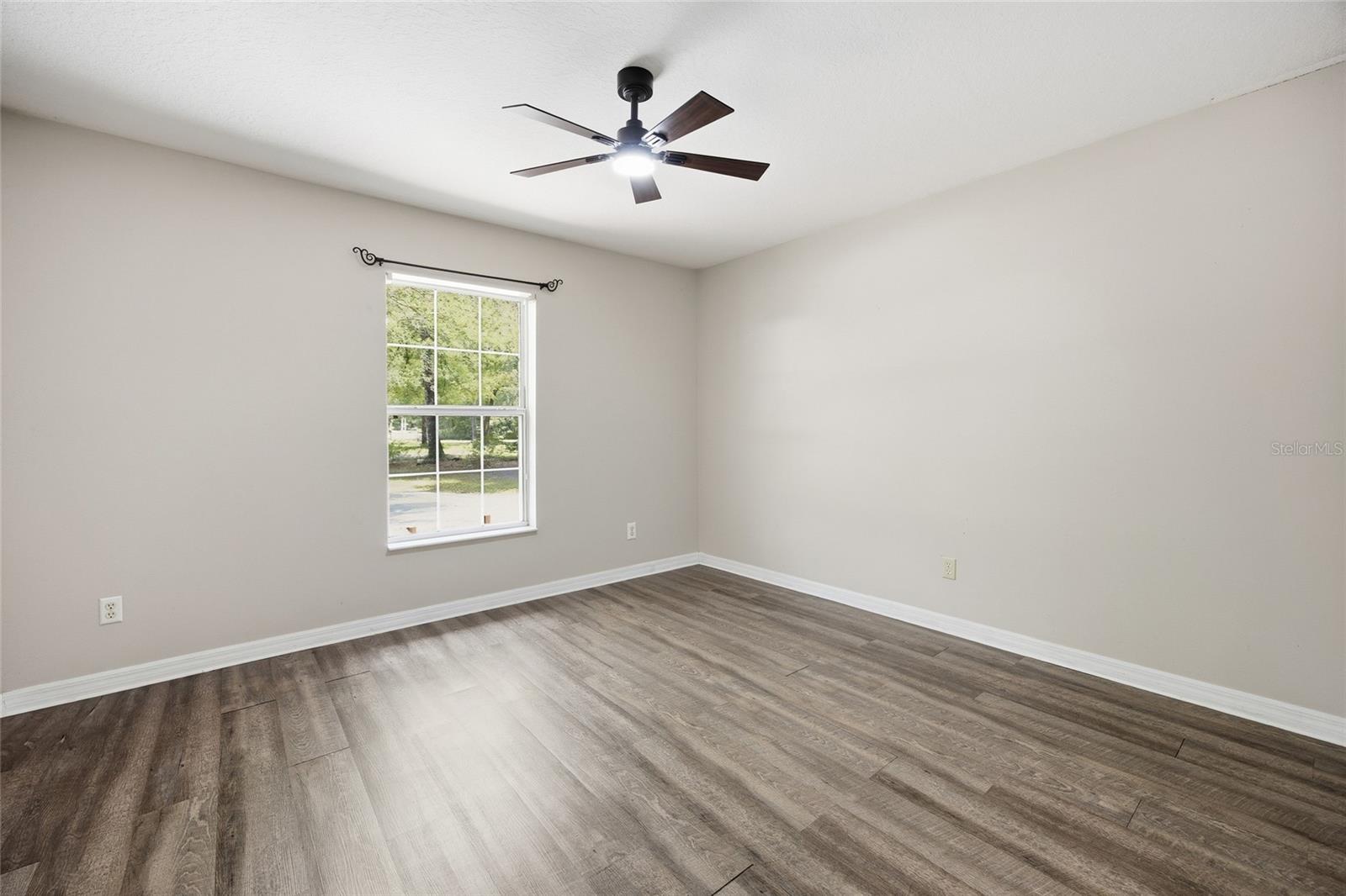 DEERFIELD ESTATES - Residential Lease