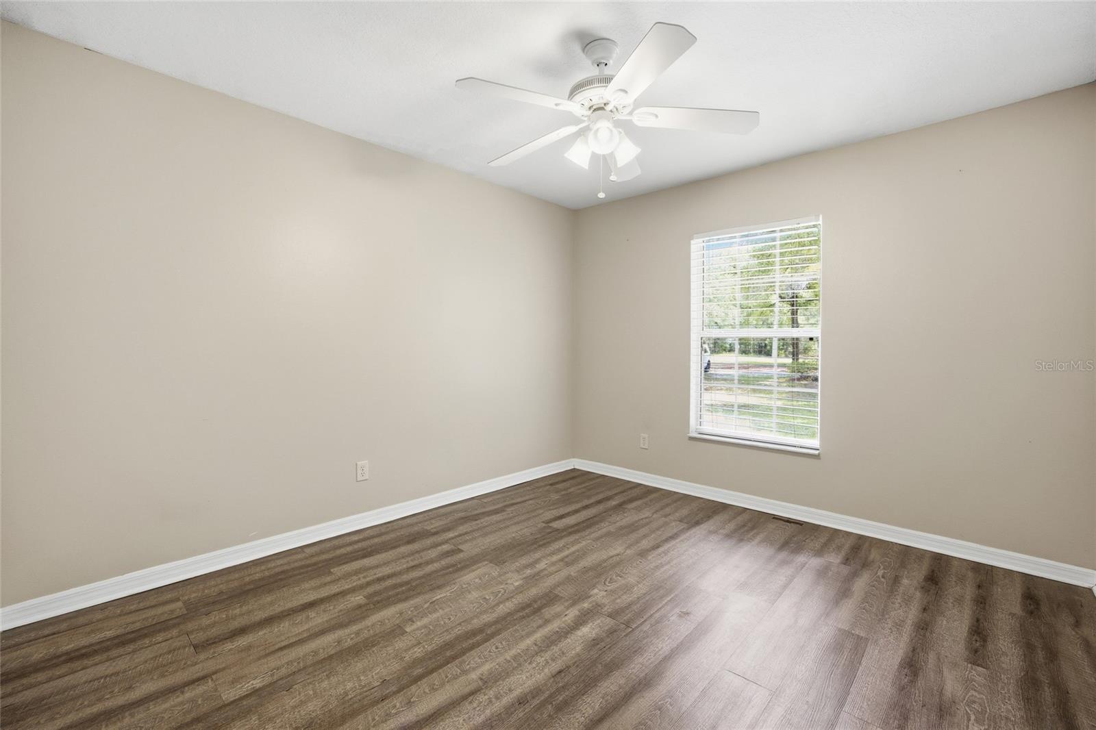 DEERFIELD ESTATES - Residential Lease