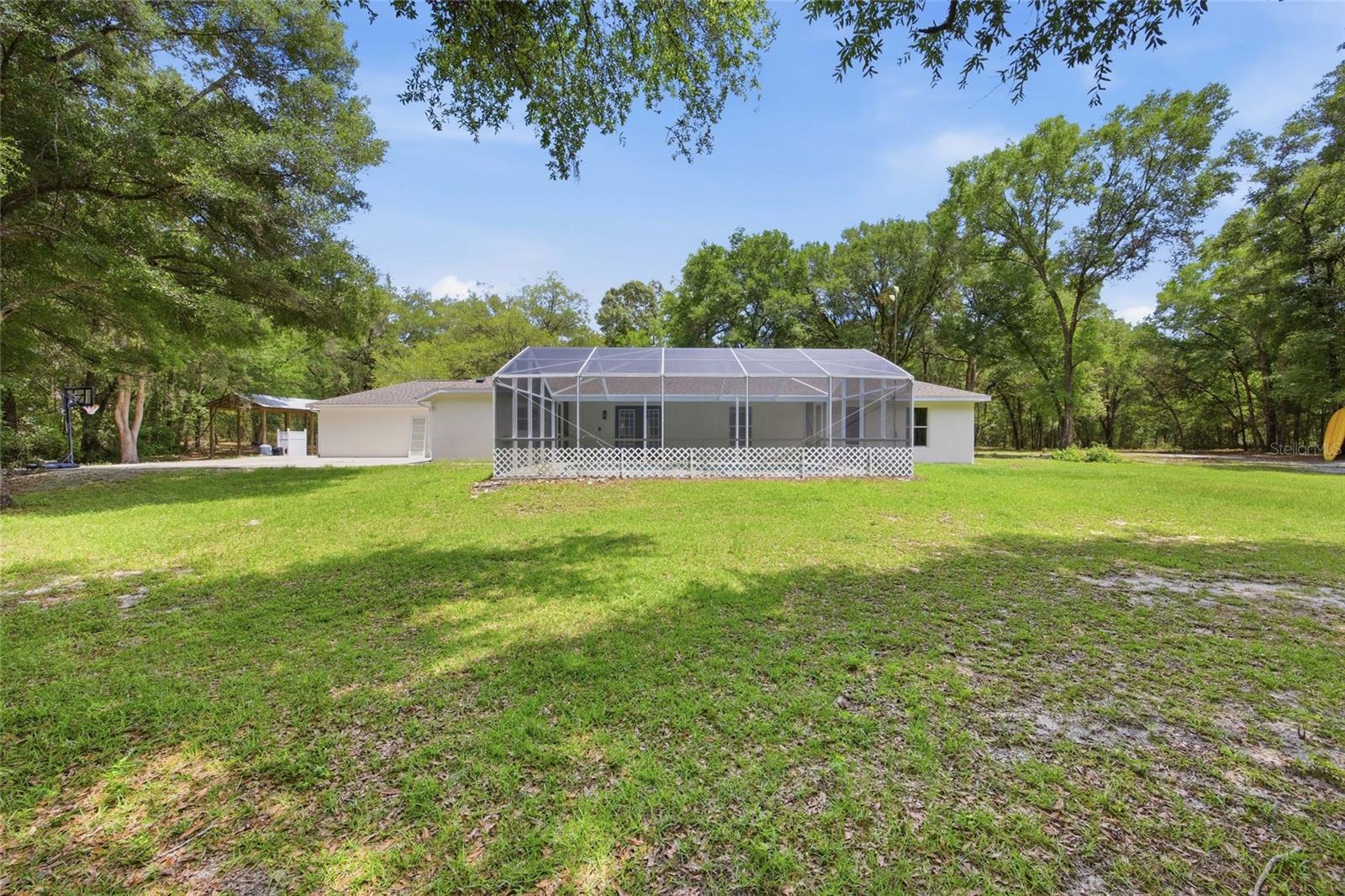 DEERFIELD ESTATES - Residential Lease
