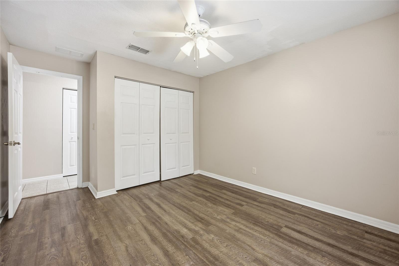 DEERFIELD ESTATES - Residential Lease
