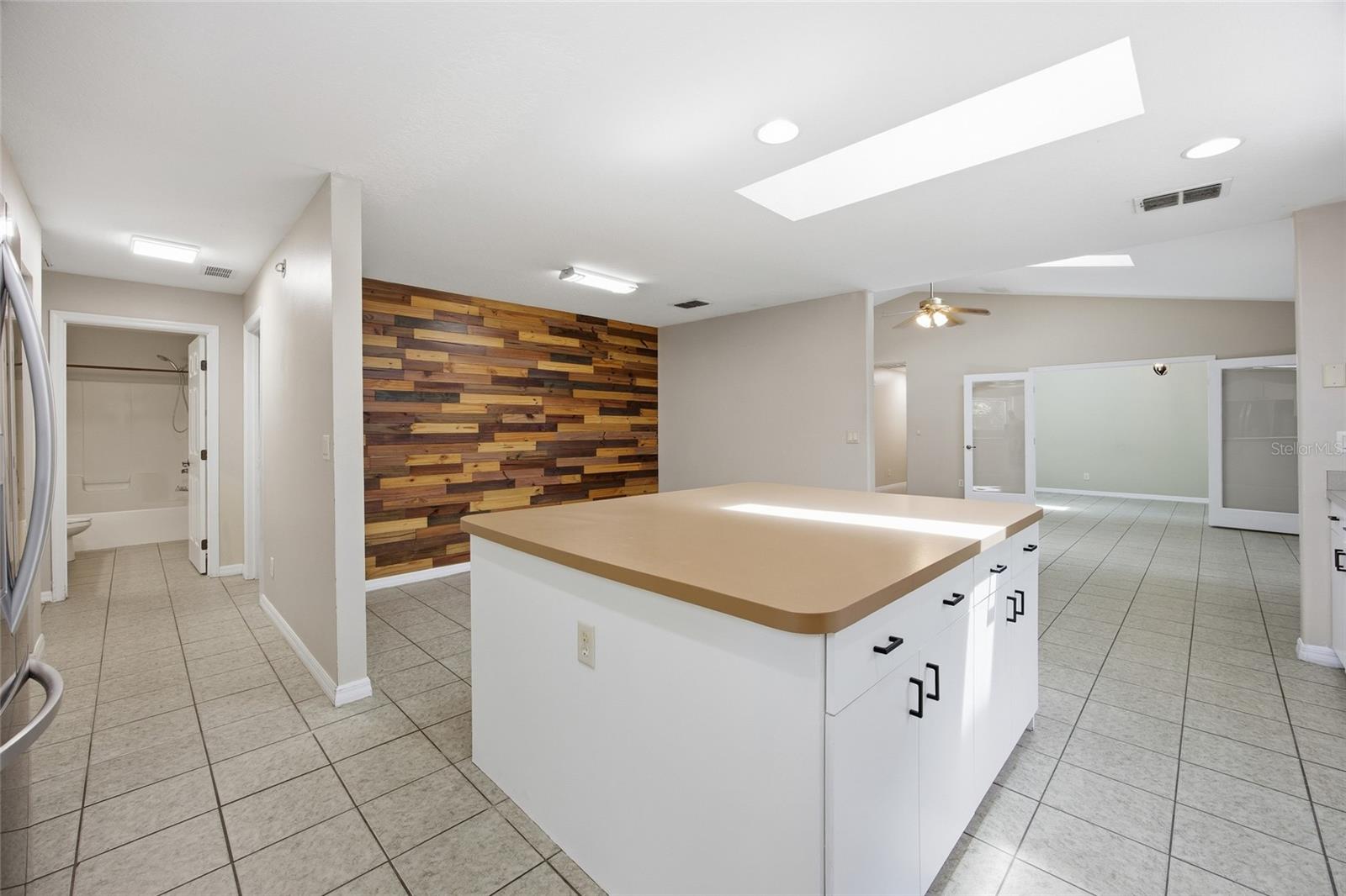 DEERFIELD ESTATES - Residential Lease