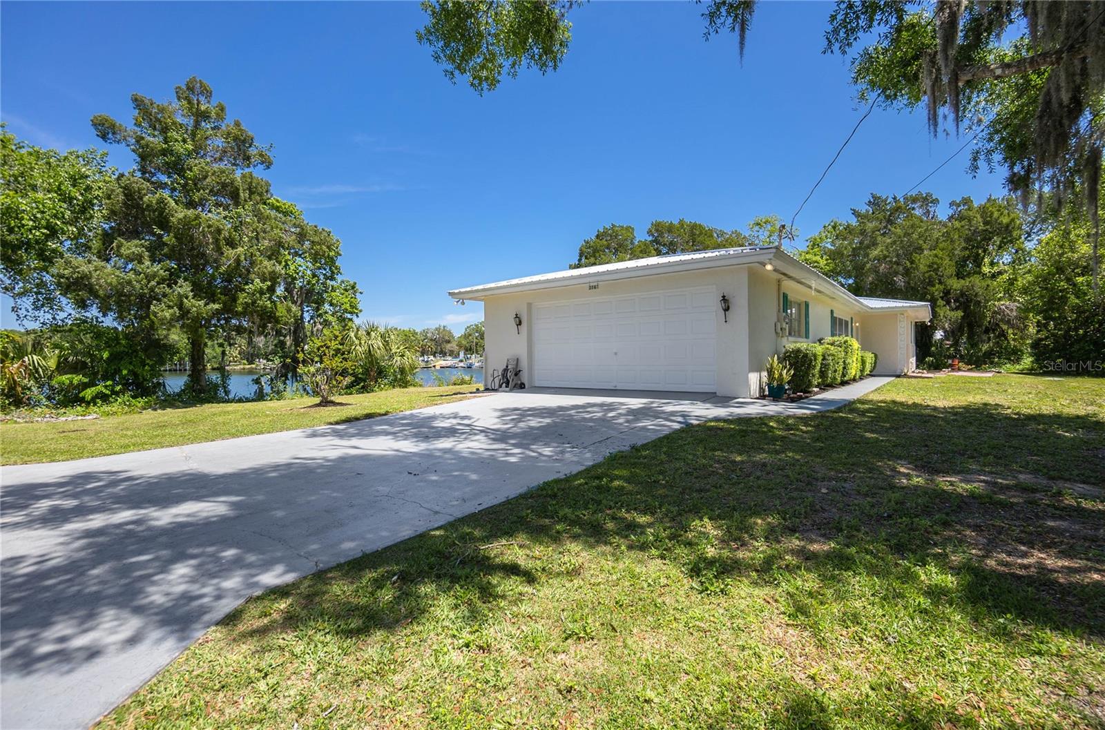 INDIAN WATERS - Residential