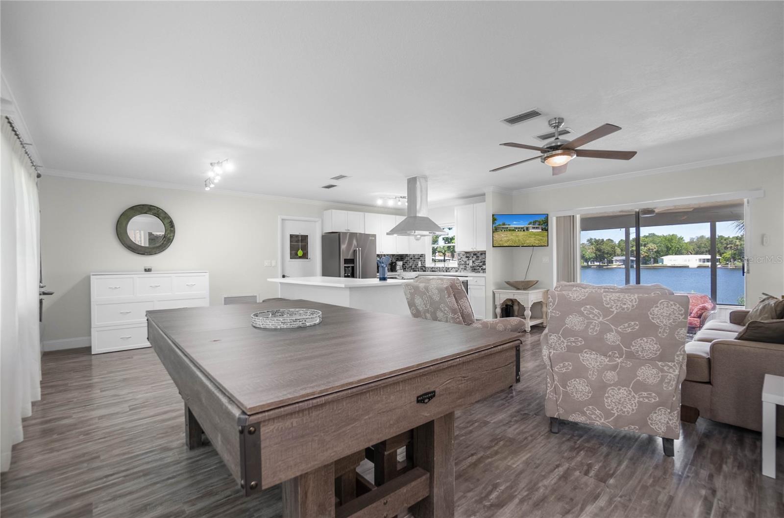 INDIAN WATERS - Residential