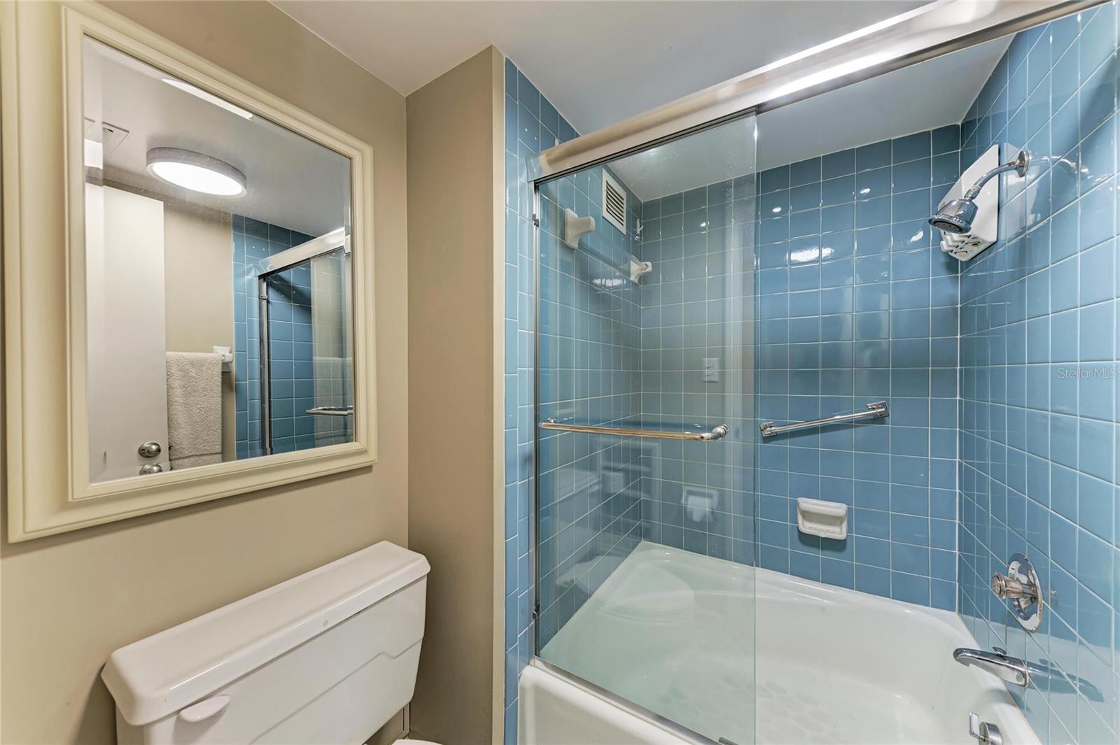 MARTINIQUE APTS SOUTH - Residential