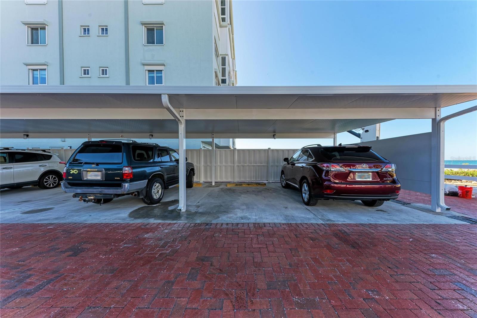 MARTINIQUE APTS SOUTH - Residential