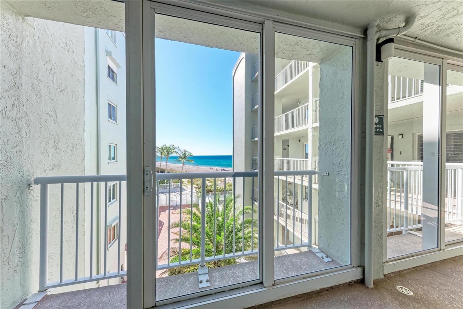 MARTINIQUE APTS SOUTH - Residential