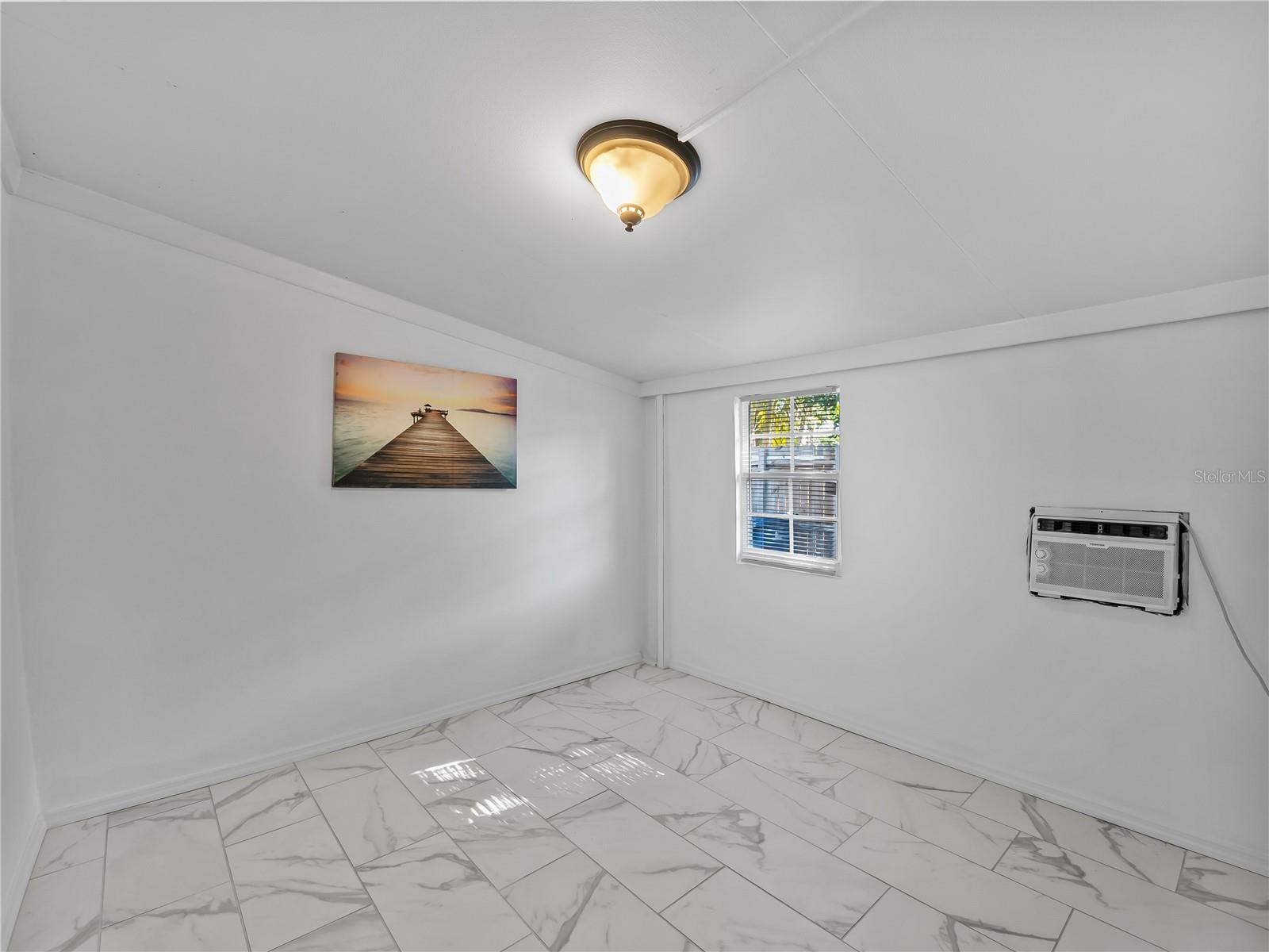 VENICE BY-WAY - Residential