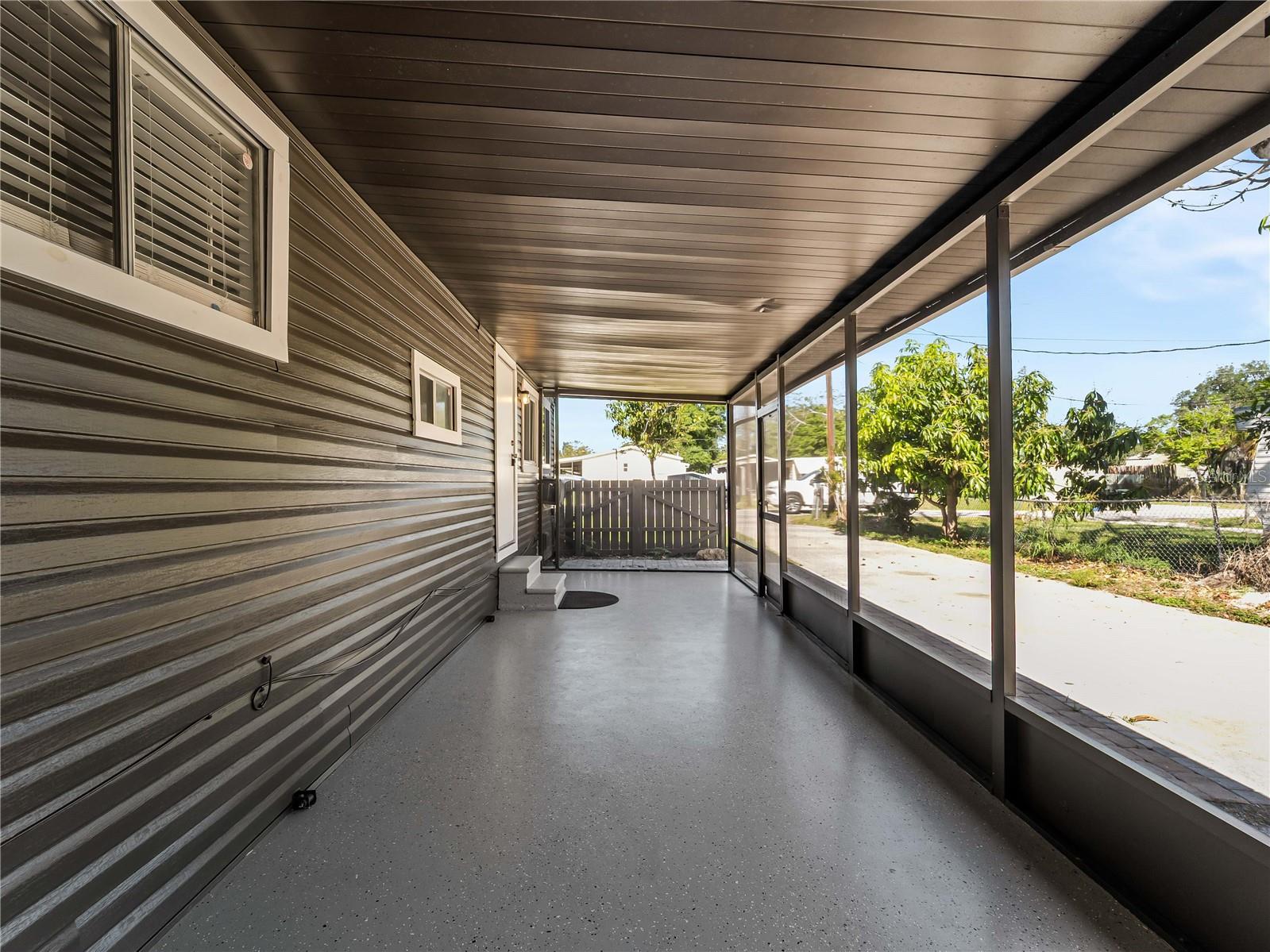 VENICE BY-WAY - Residential